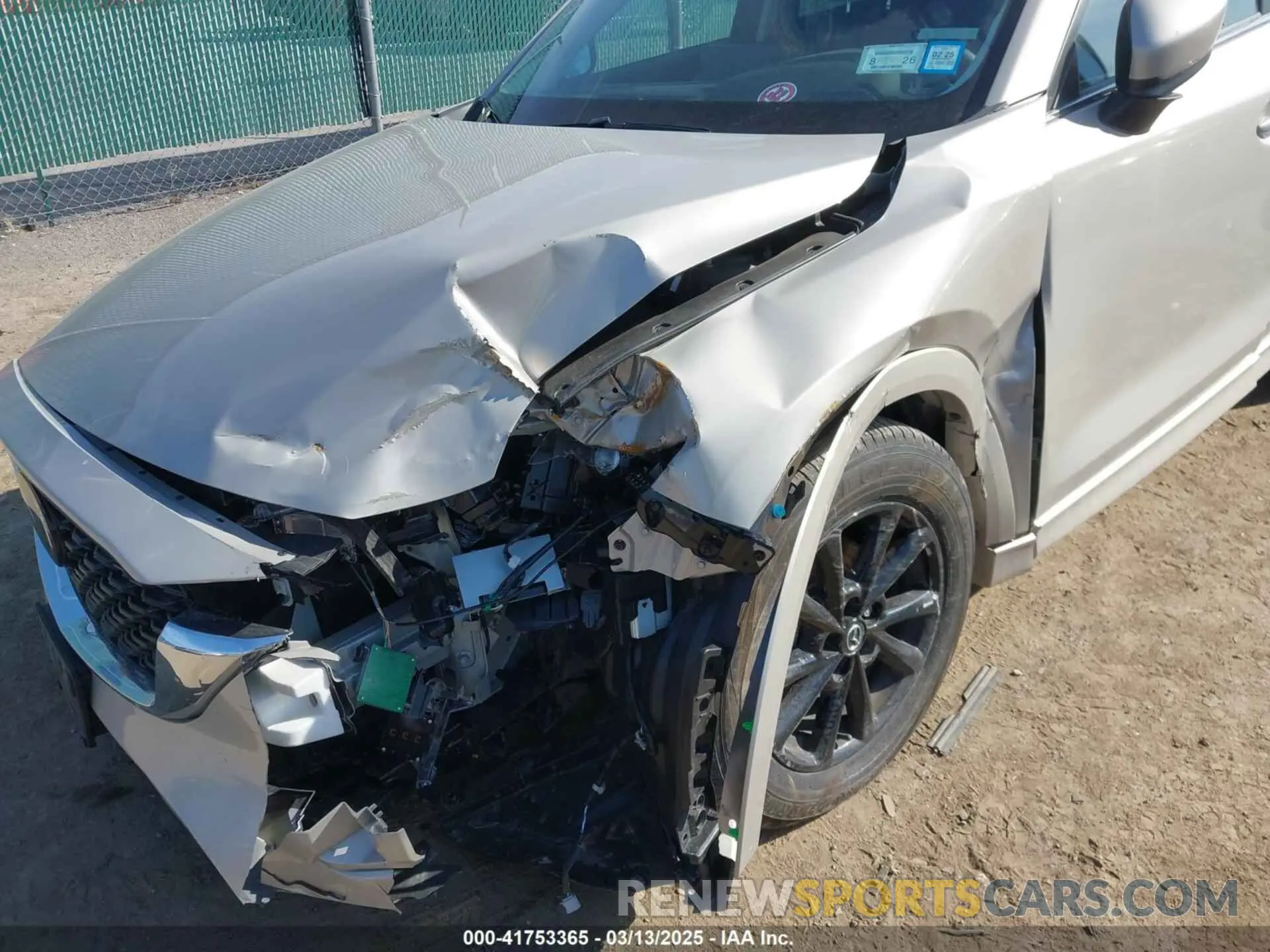 12 Фотография поврежденного автомобиля JM3KFBCL5R0457111 MAZDA CX-5 2024
