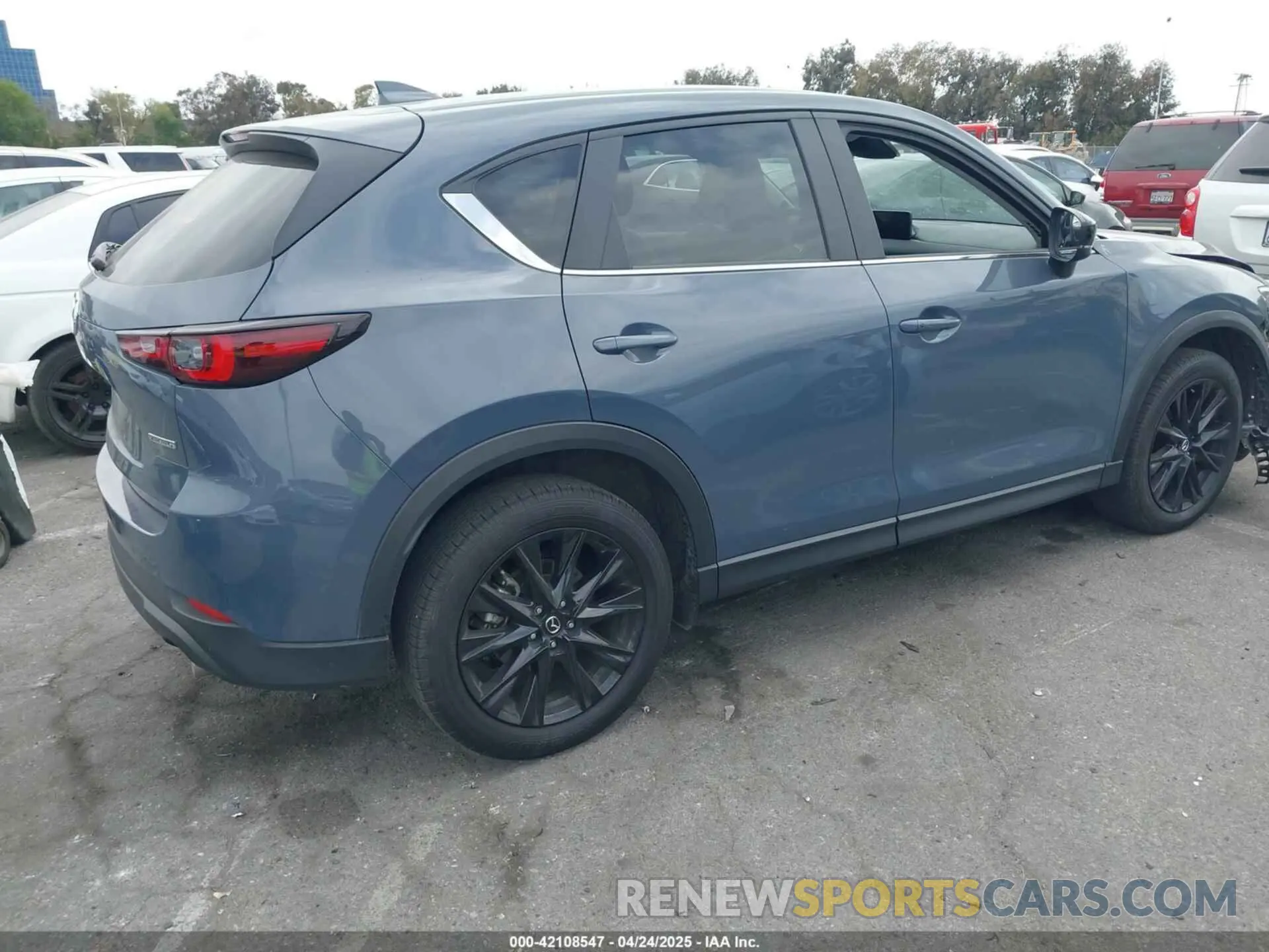 4 Photograph of a damaged car JM3KFBCL6R0482860 MAZDA CX-5 2024