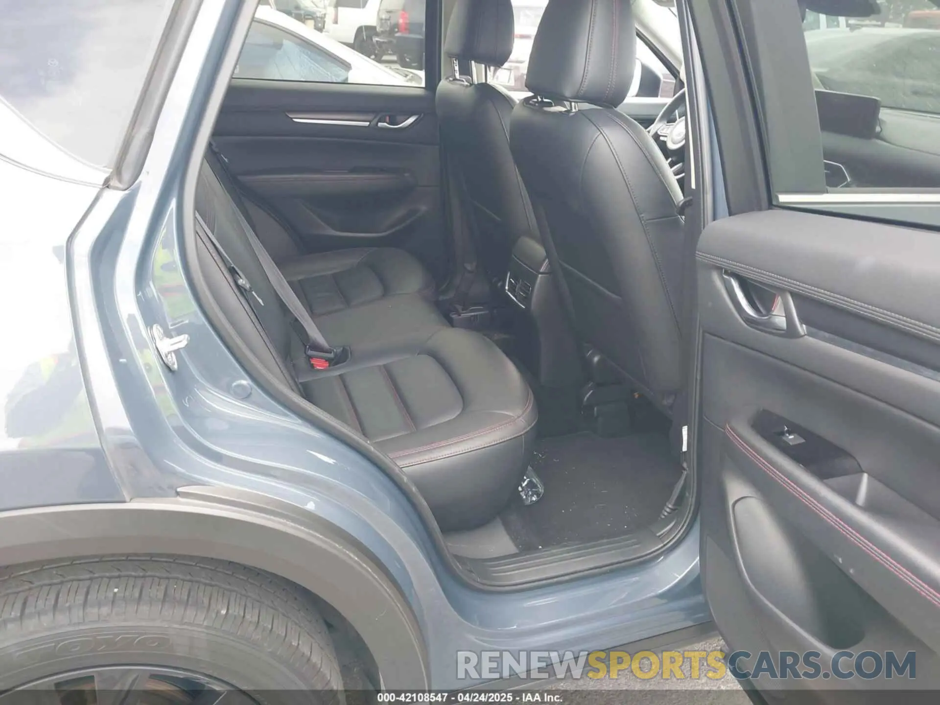 8 Photograph of a damaged car JM3KFBCL6R0482860 MAZDA CX-5 2024