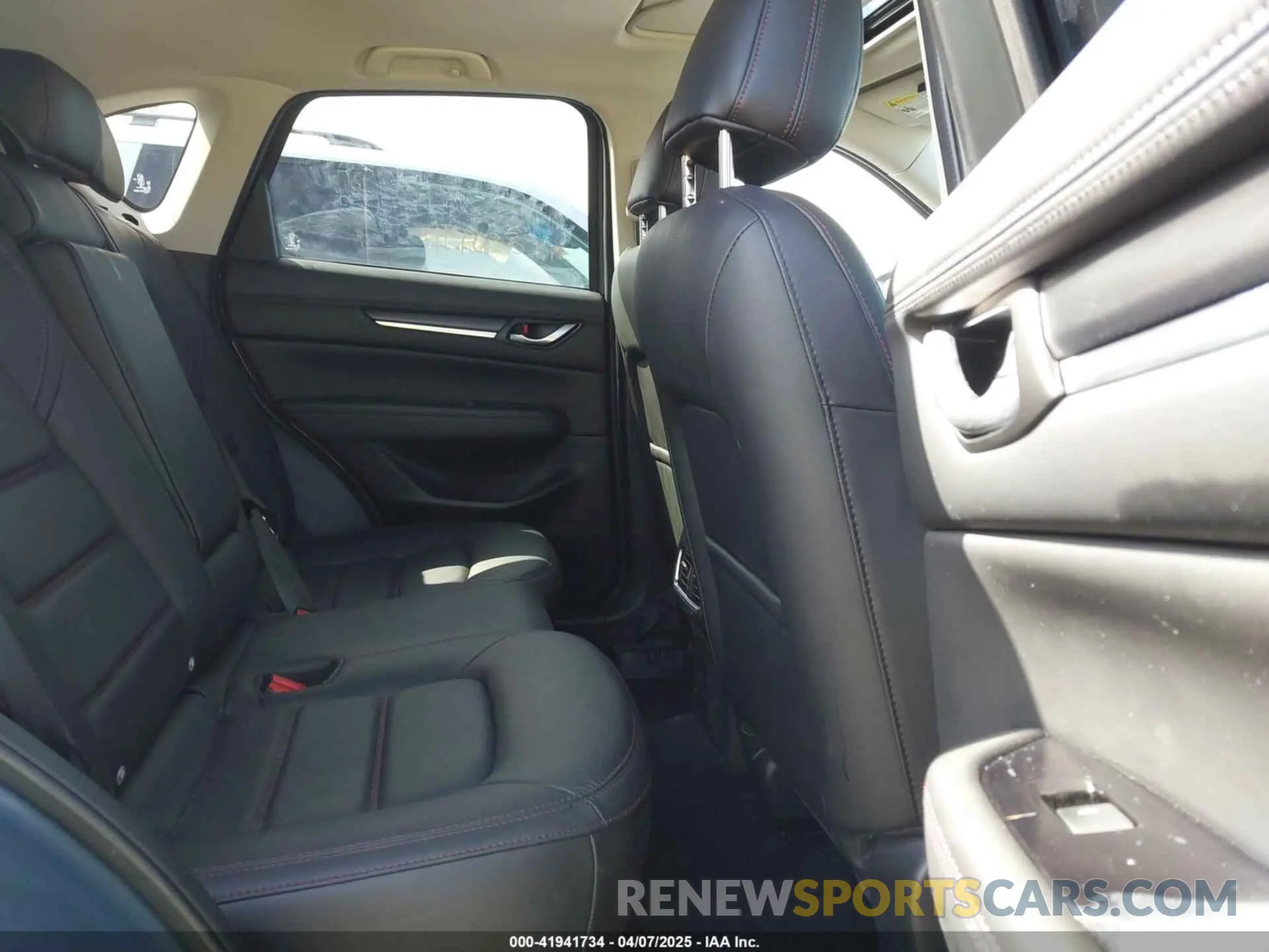 8 Фотография поврежденного автомобиля JM3KFBCL9R0524759 MAZDA CX-5 2024