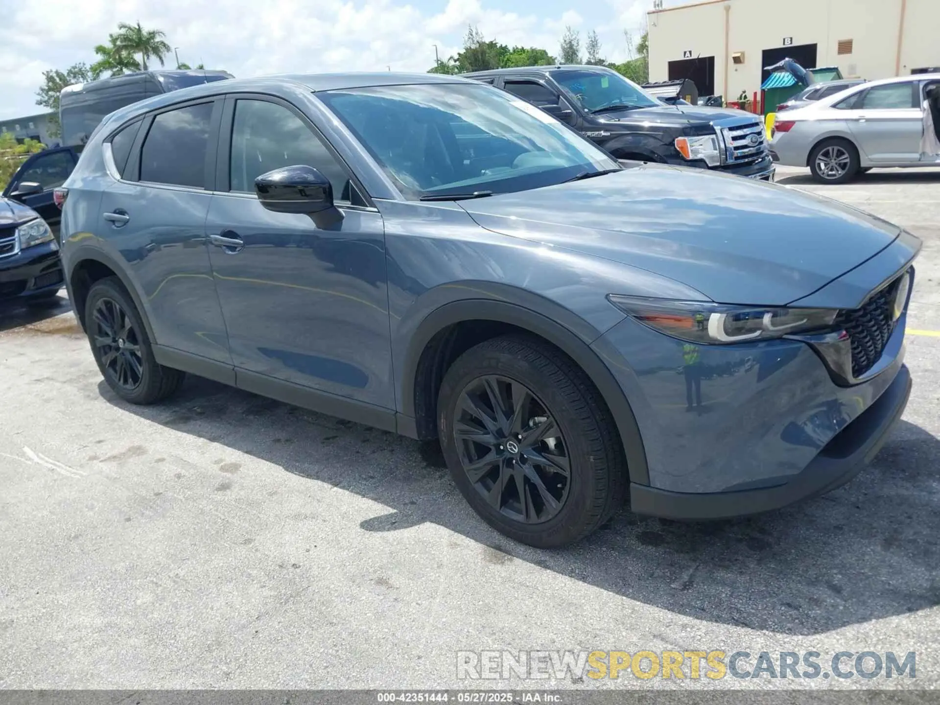1 Photograph of a damaged car JM3KFBCLXR0521353 MAZDA CX-5 2024