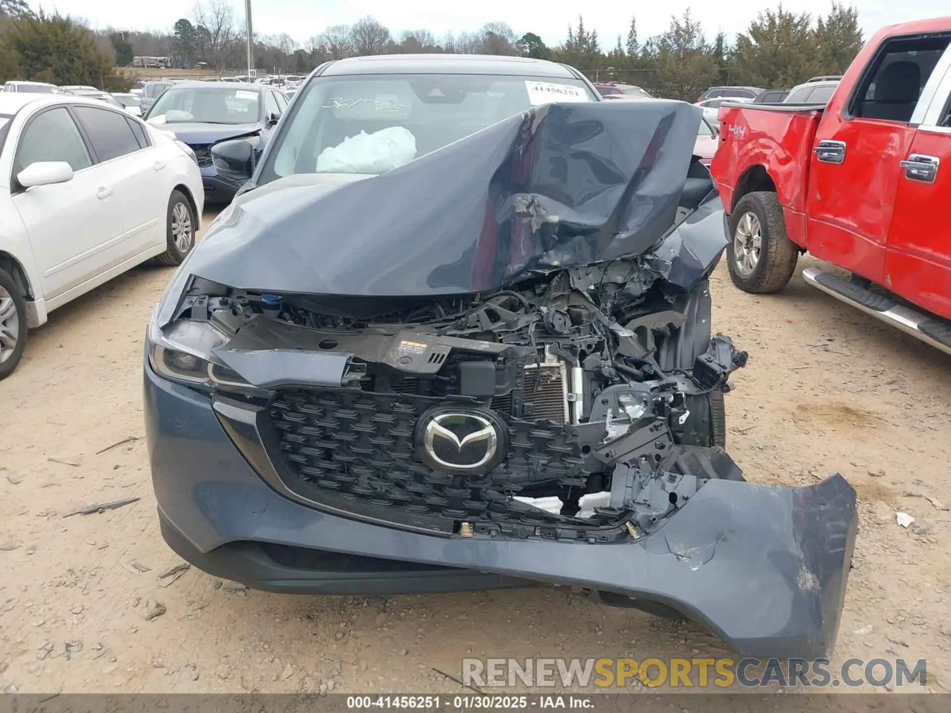 11 Фотография поврежденного автомобиля JM3KFBCM0R0361752 MAZDA CX-5 2024