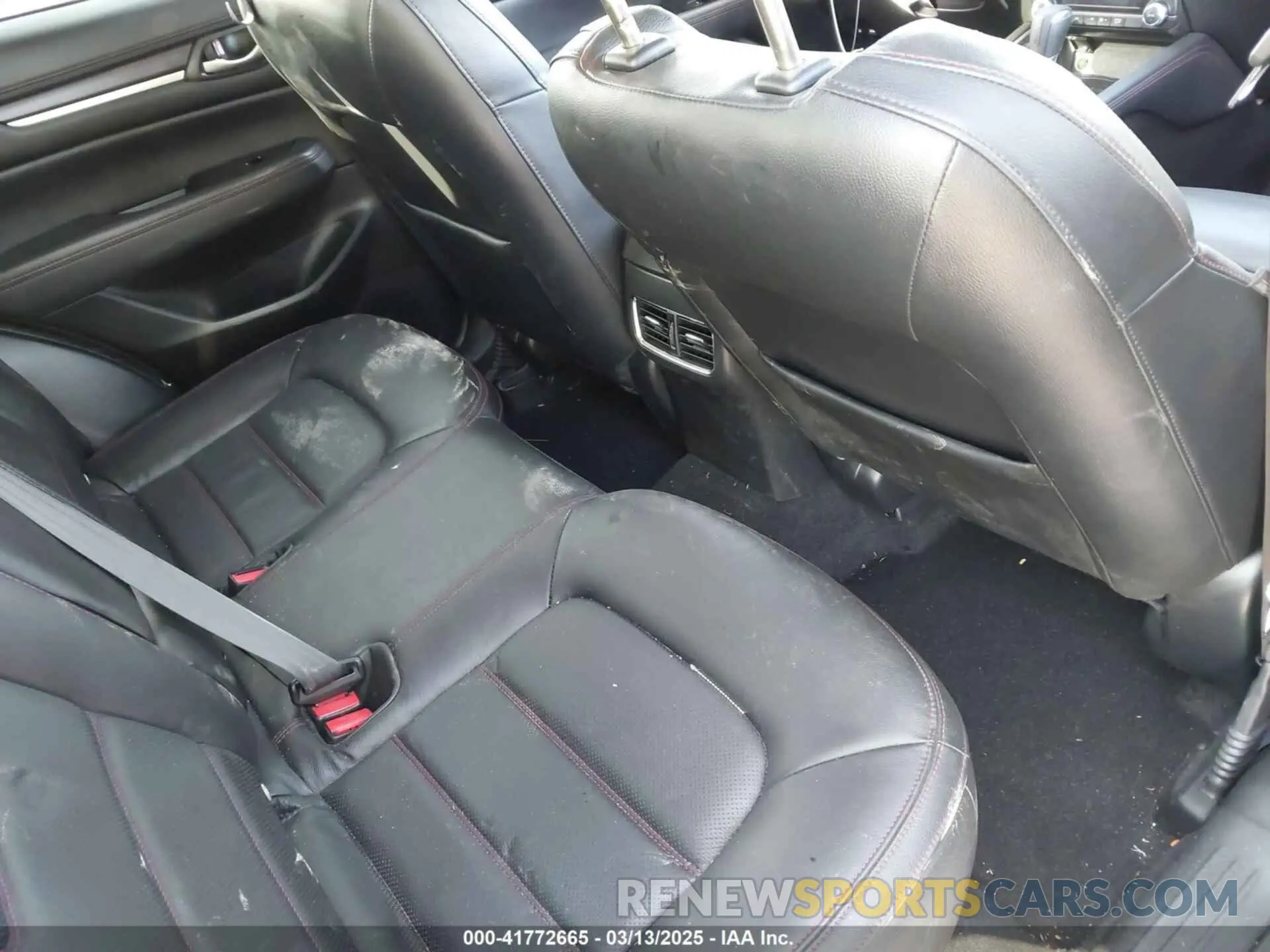 8 Фотография поврежденного автомобиля JM3KFBCM2R0399340 MAZDA CX-5 2024