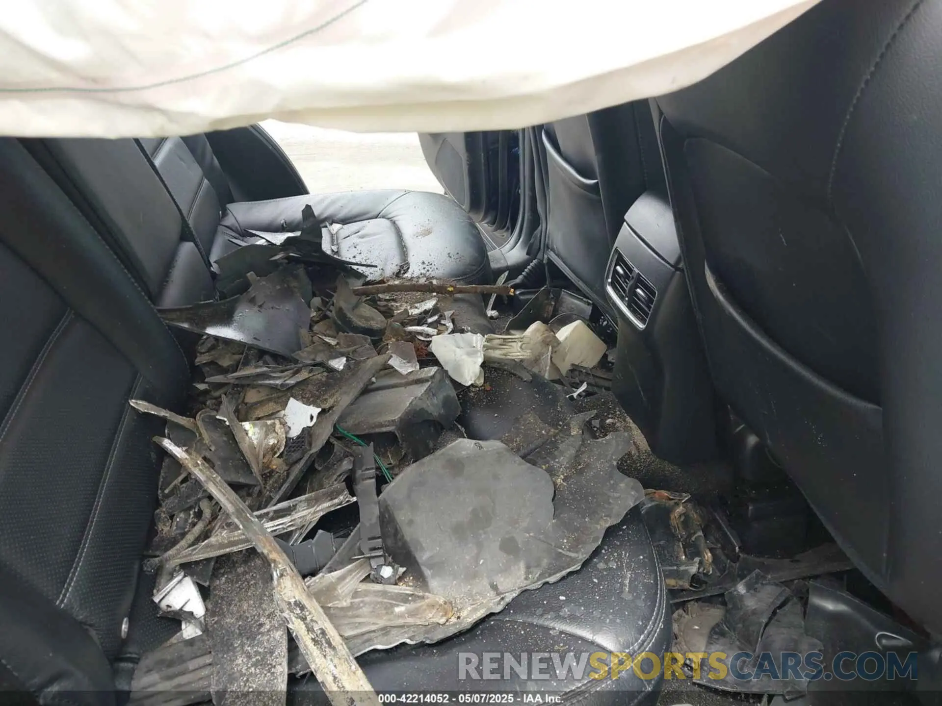 8 Photograph of a damaged car JM3KFBDL1R0491707 MAZDA CX-5 2024