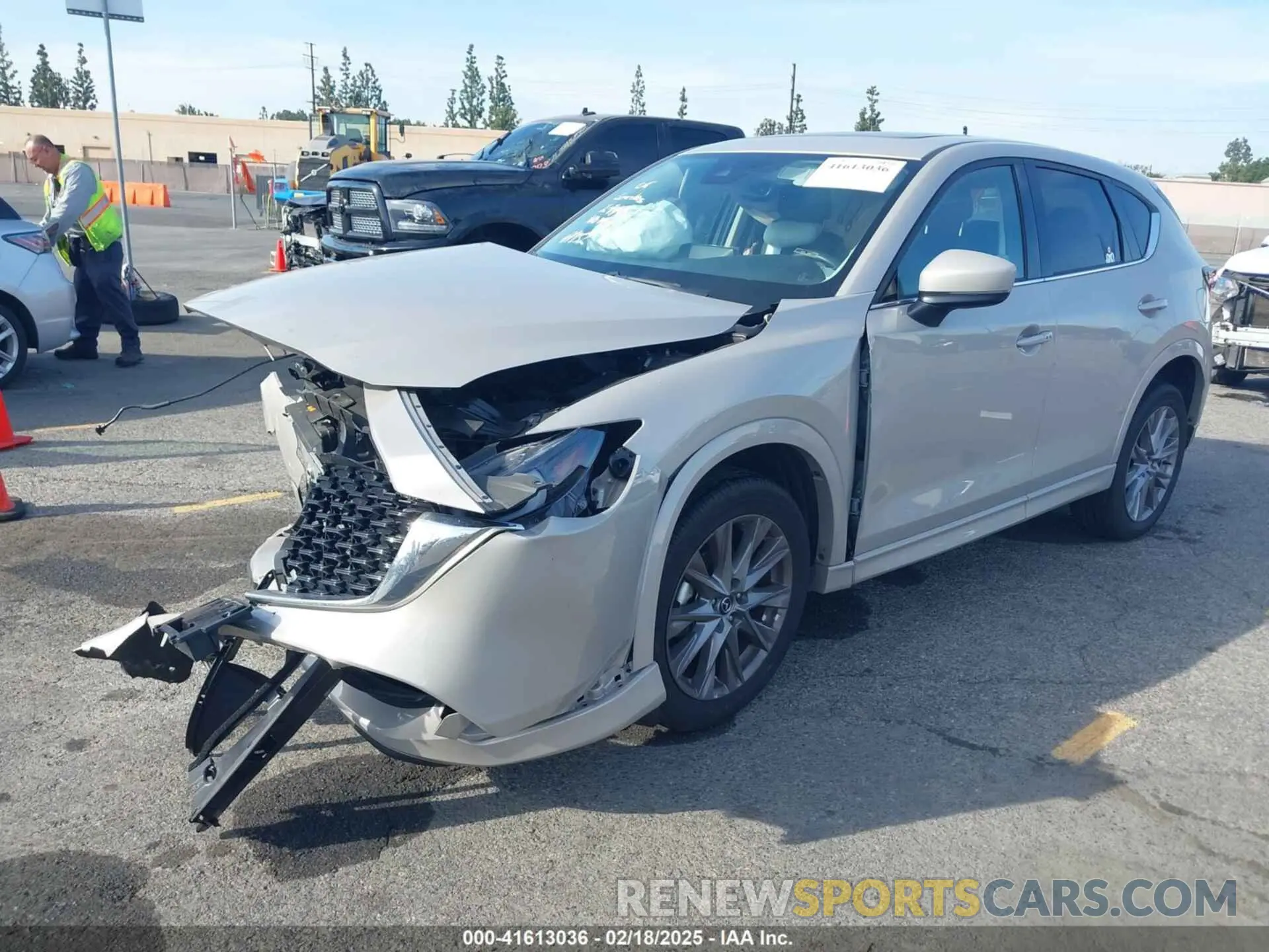 2 Фотография поврежденного автомобиля JM3KFBDL3R0432240 MAZDA CX-5 2024