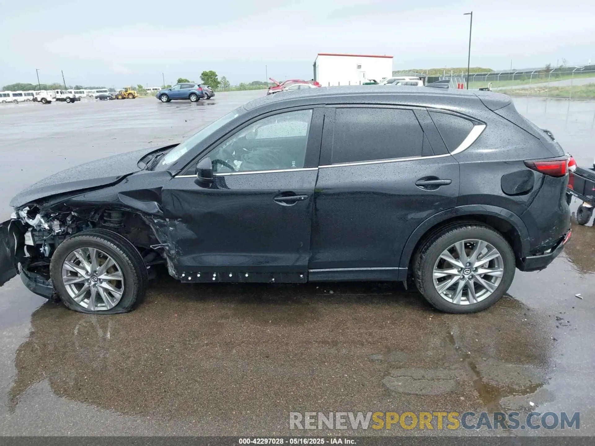 14 Photograph of a damaged car JM3KFBDL3R0444145 MAZDA CX-5 2024