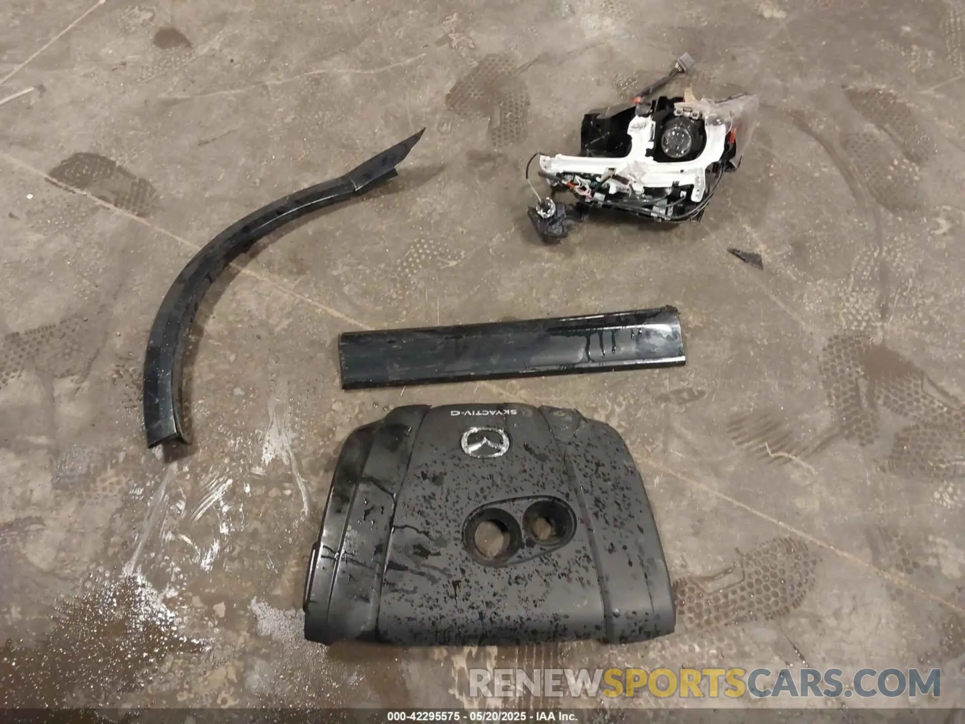 12 Photograph of a damaged car JM3KFBDL7R0532423 MAZDA CX-5 2024