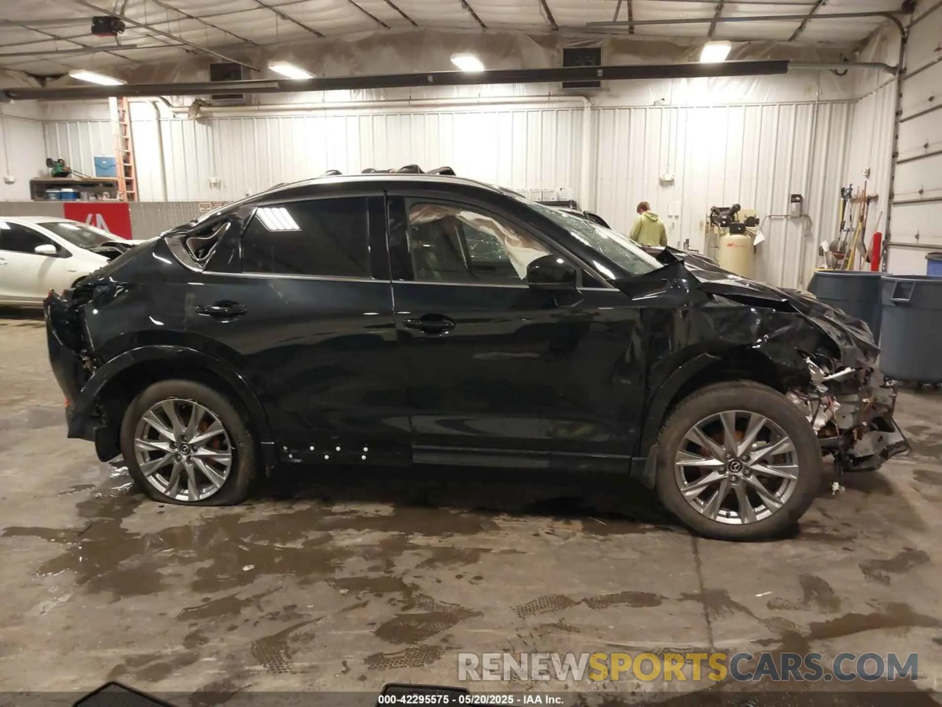 14 Photograph of a damaged car JM3KFBDL7R0532423 MAZDA CX-5 2024