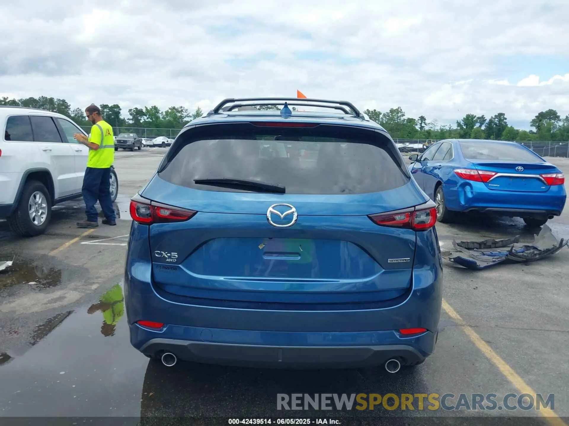16 Photograph of a damaged car JM3KFBEL2R0484988 MAZDA CX-5 2024
