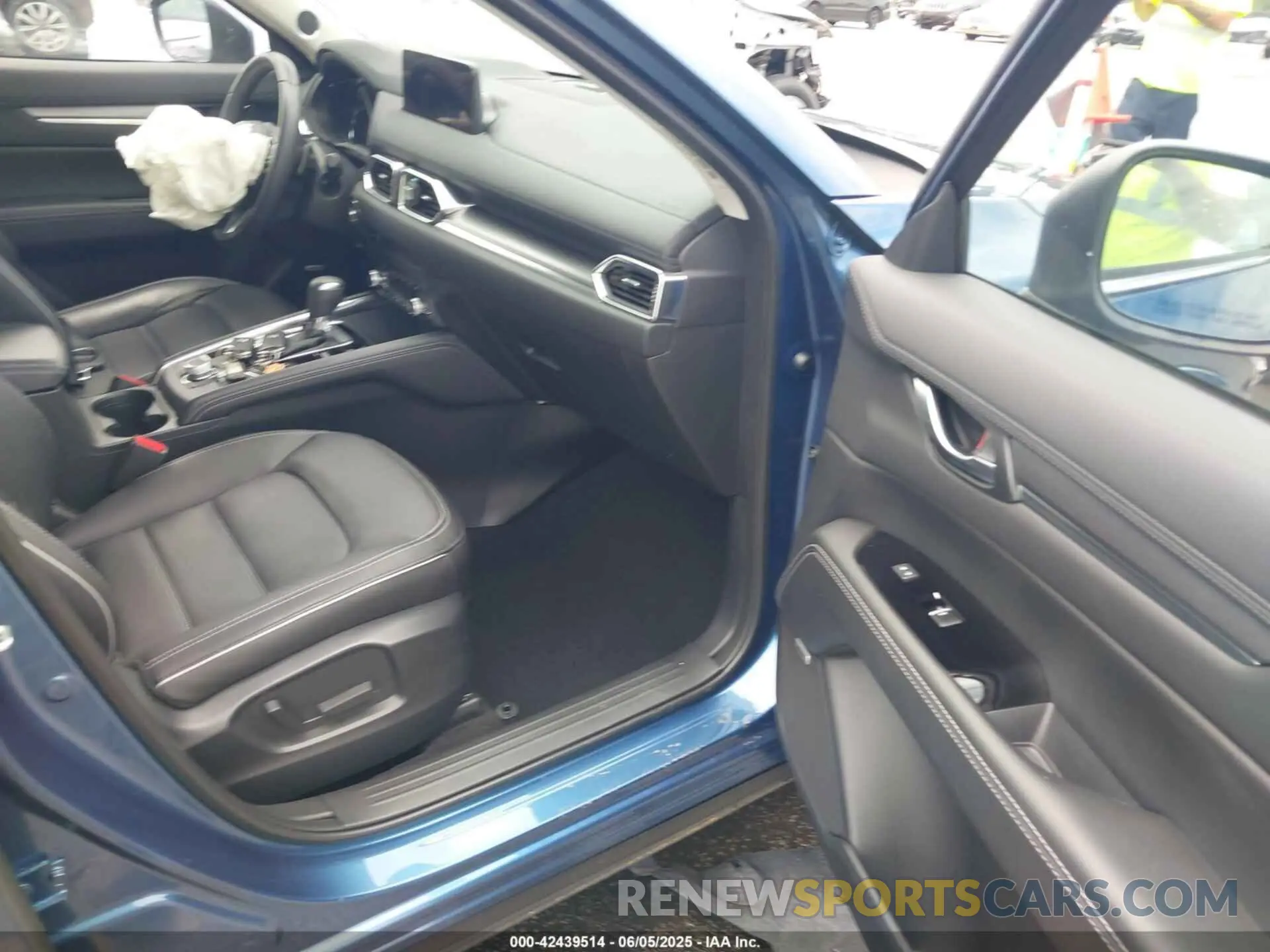 5 Photograph of a damaged car JM3KFBEL2R0484988 MAZDA CX-5 2024