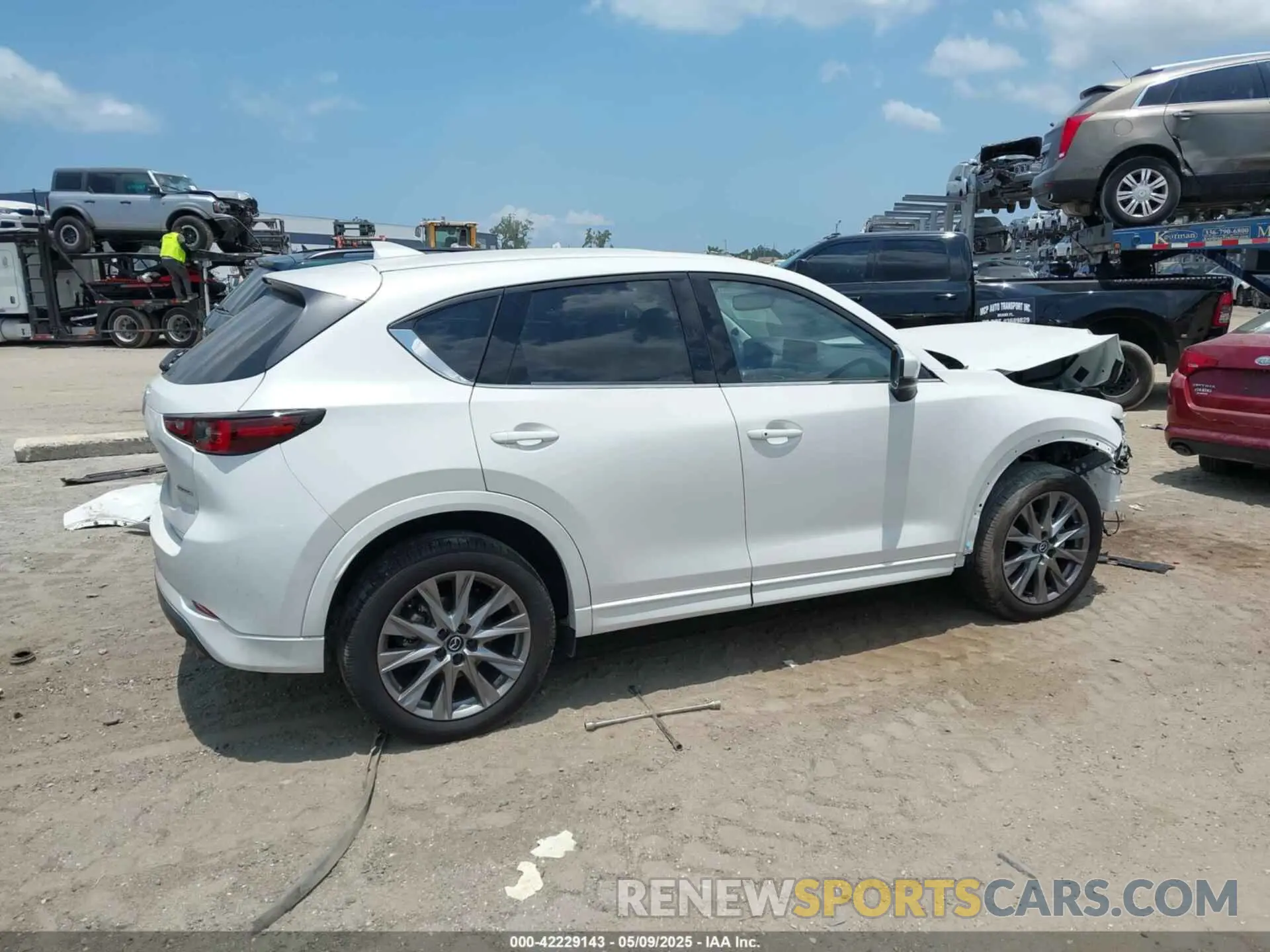 14 Photograph of a damaged car JM3KFBEL4R0419124 MAZDA CX-5 2024
