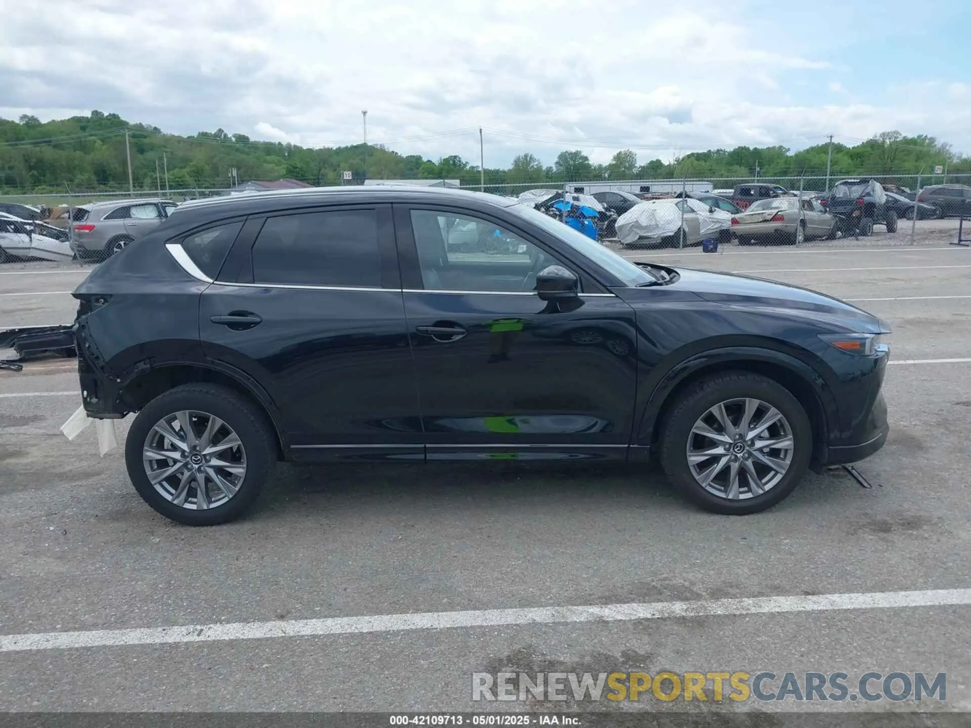 14 Photograph of a damaged car JM3KFBEM3R0374430 MAZDA CX-5 2024