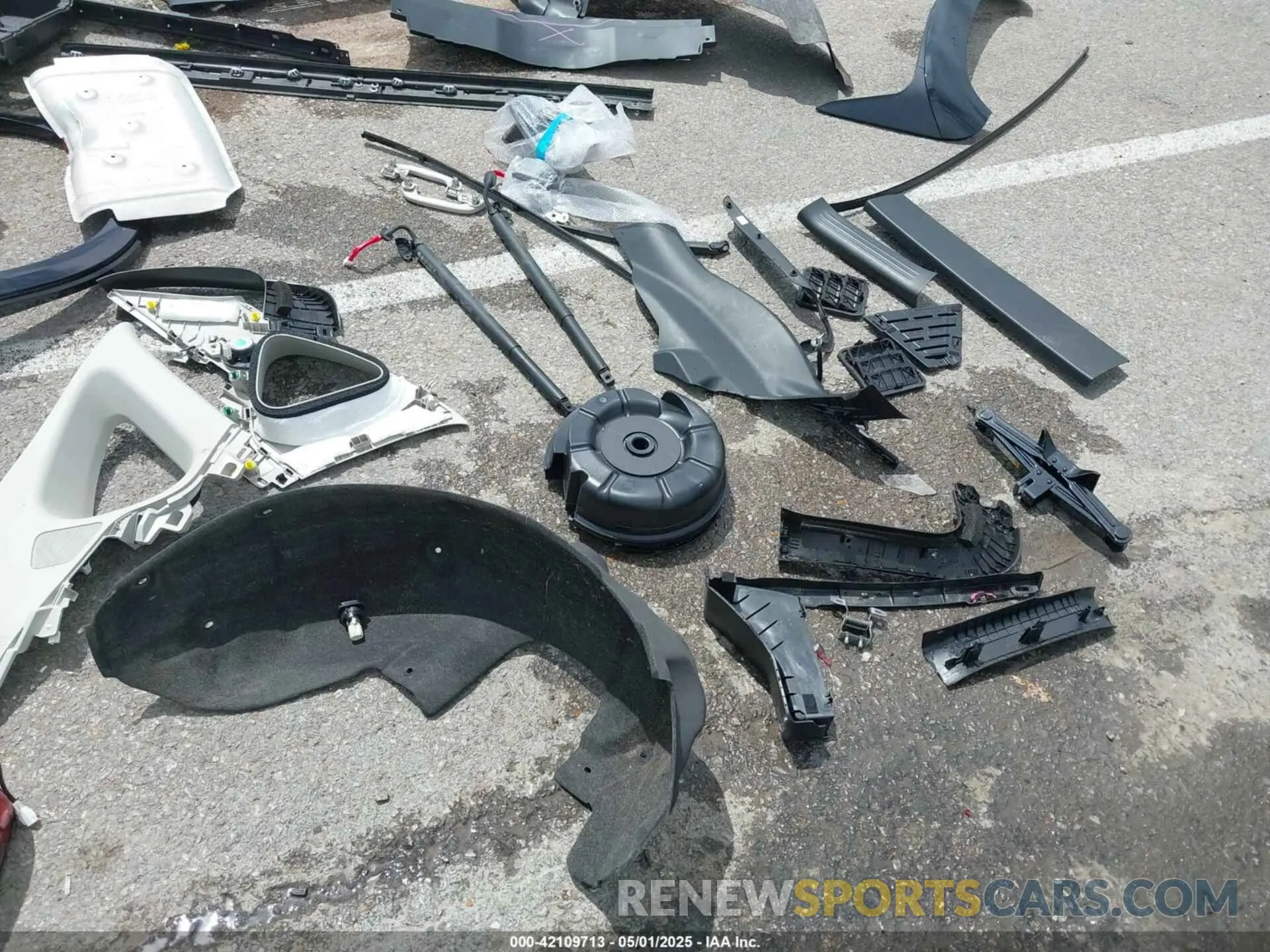 18 Photograph of a damaged car JM3KFBEM3R0374430 MAZDA CX-5 2024