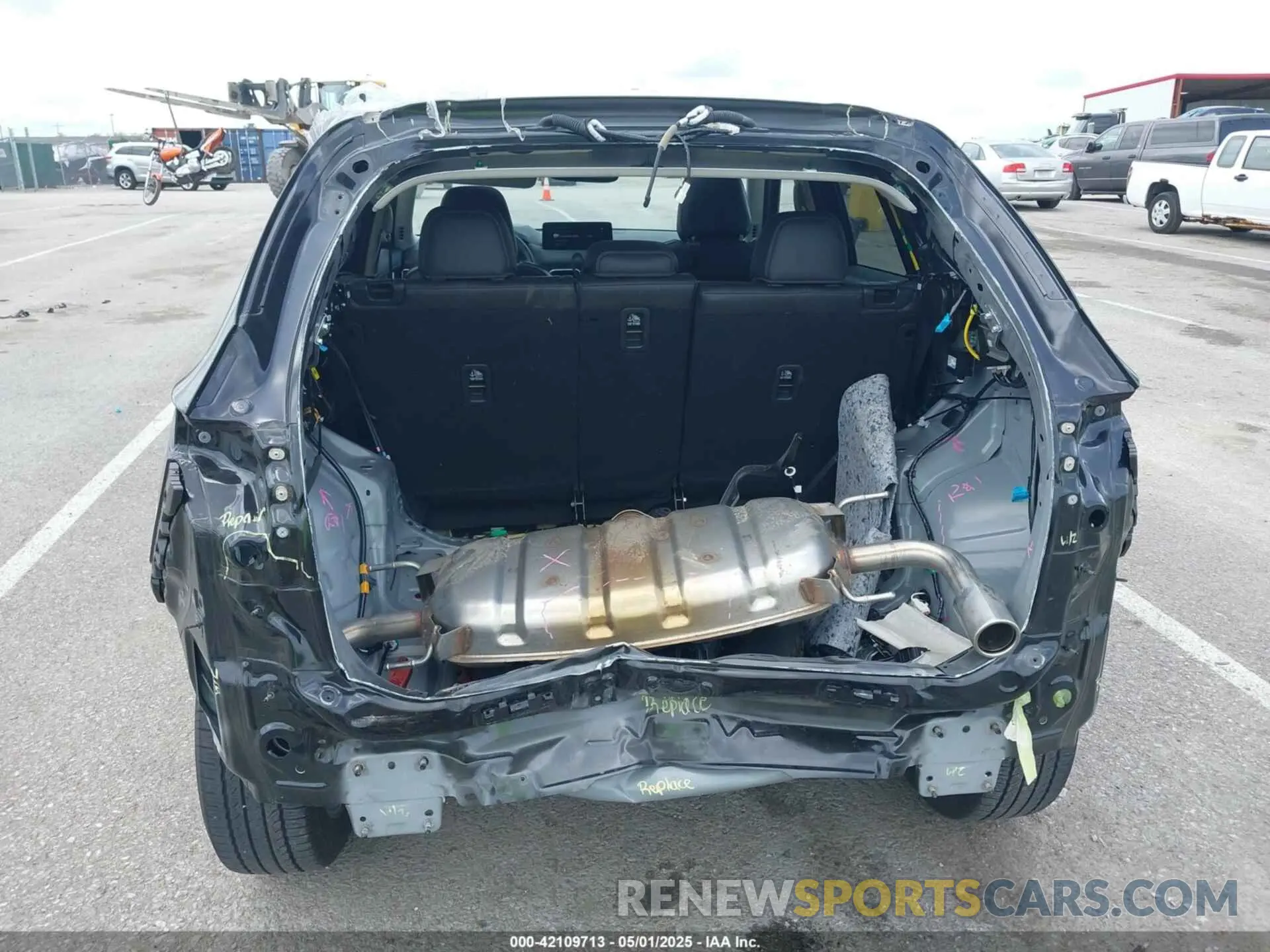 6 Photograph of a damaged car JM3KFBEM3R0374430 MAZDA CX-5 2024