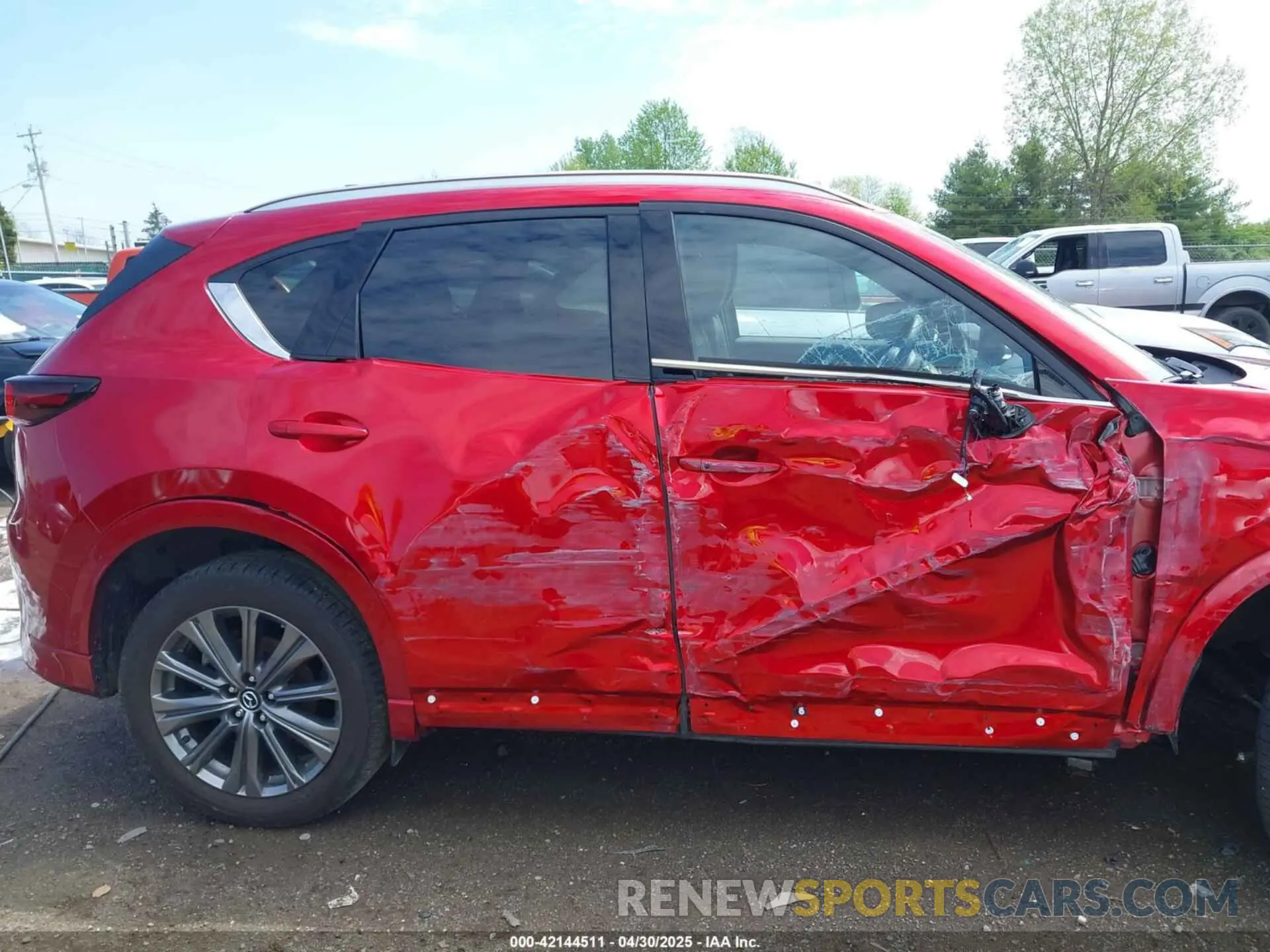 13 Фотография поврежденного автомобиля JM3KFBXY1R0536023 MAZDA CX-5 2024