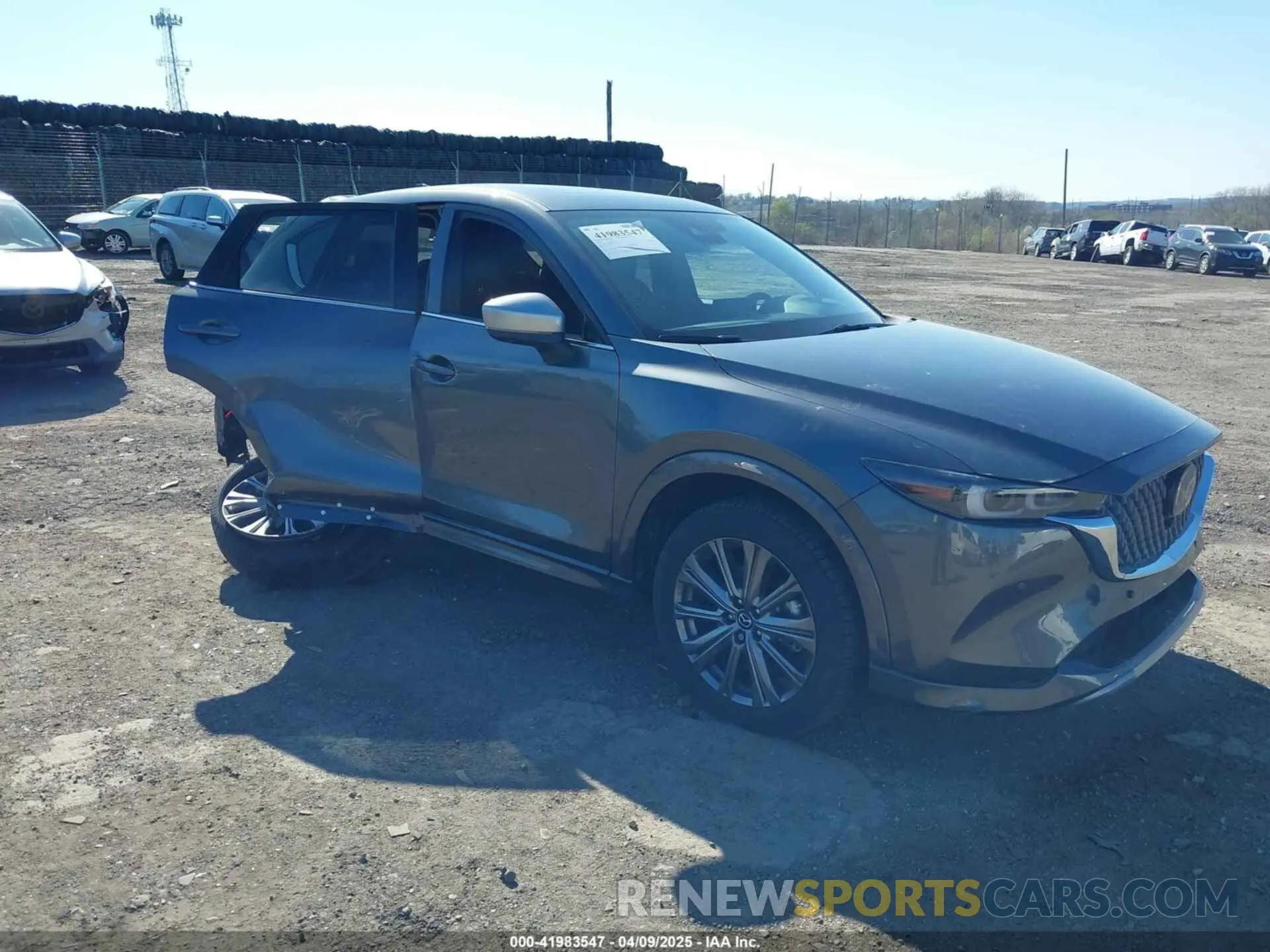 1 Фотография поврежденного автомобиля JM3KFBXY4R0357622 MAZDA CX-5 2024
