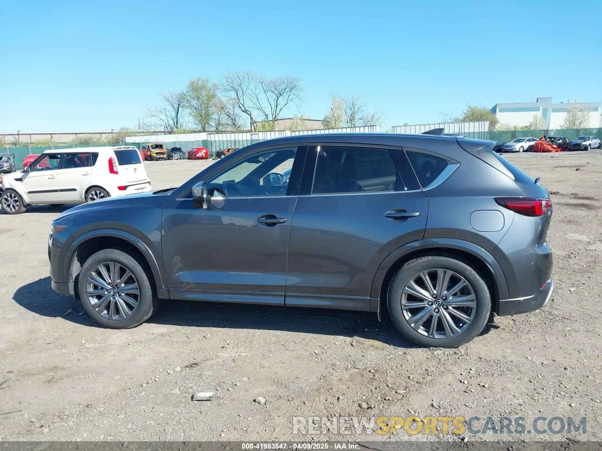 14 Фотография поврежденного автомобиля JM3KFBXY4R0357622 MAZDA CX-5 2024