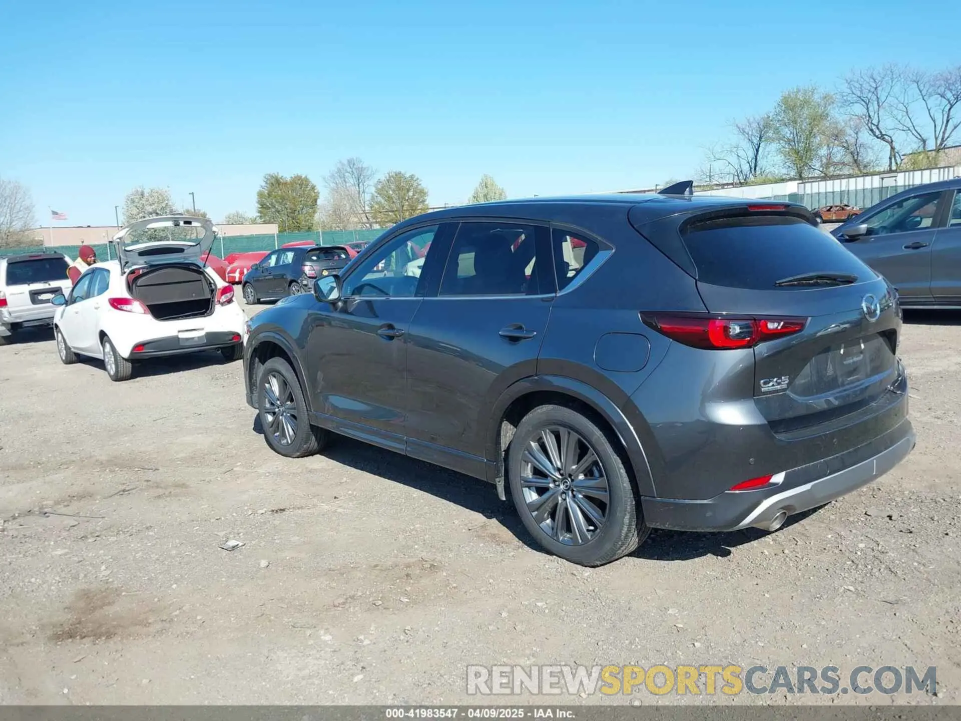 3 Фотография поврежденного автомобиля JM3KFBXY4R0357622 MAZDA CX-5 2024