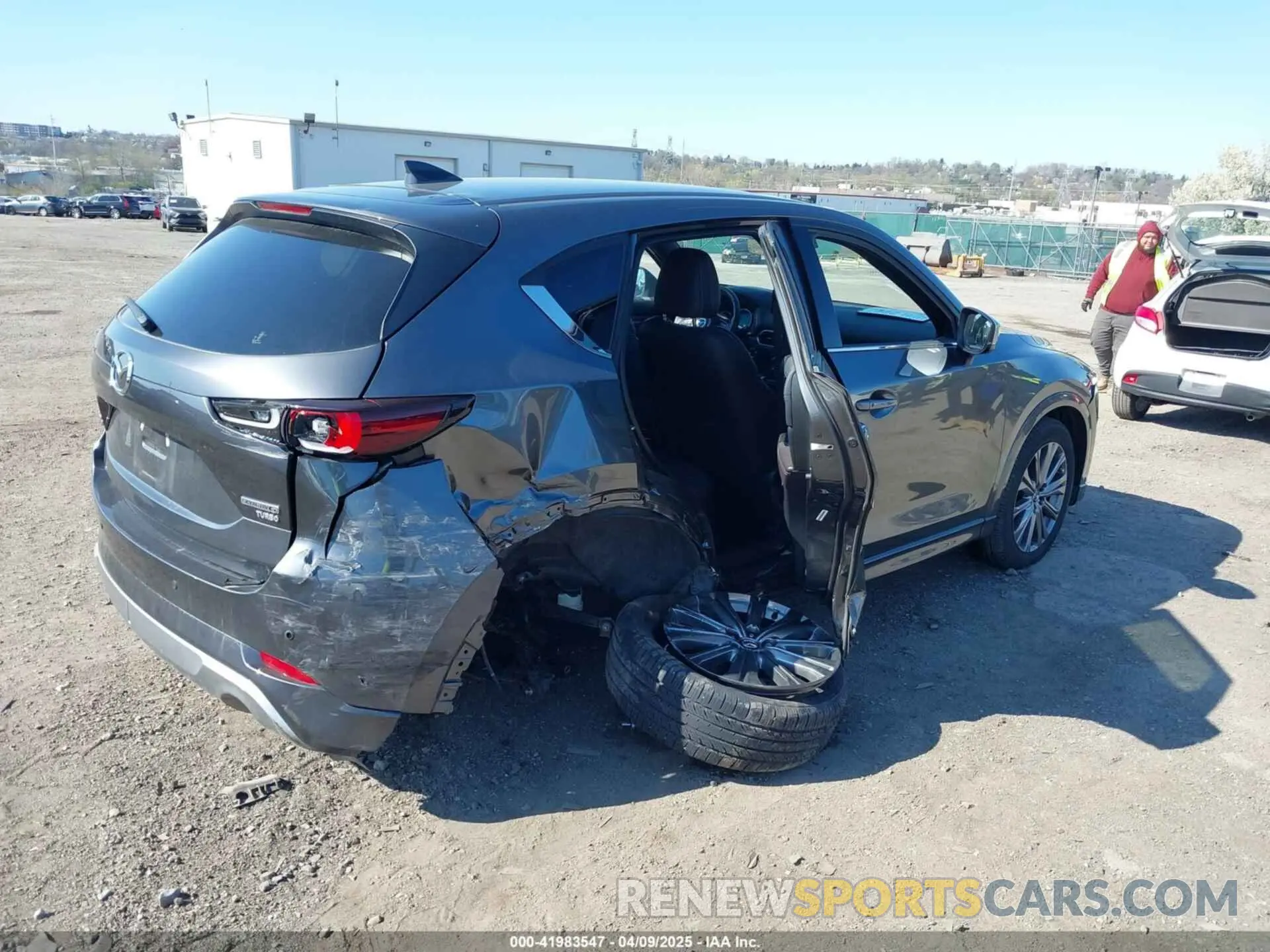 4 Фотография поврежденного автомобиля JM3KFBXY4R0357622 MAZDA CX-5 2024