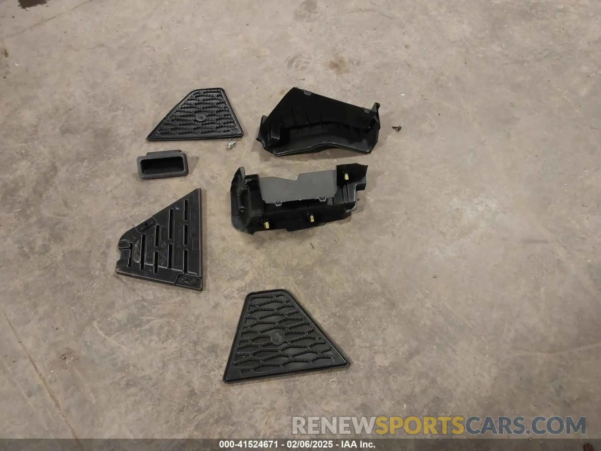 12 Фотография поврежденного автомобиля JM3KFBXY8R0372916 MAZDA CX-5 2024