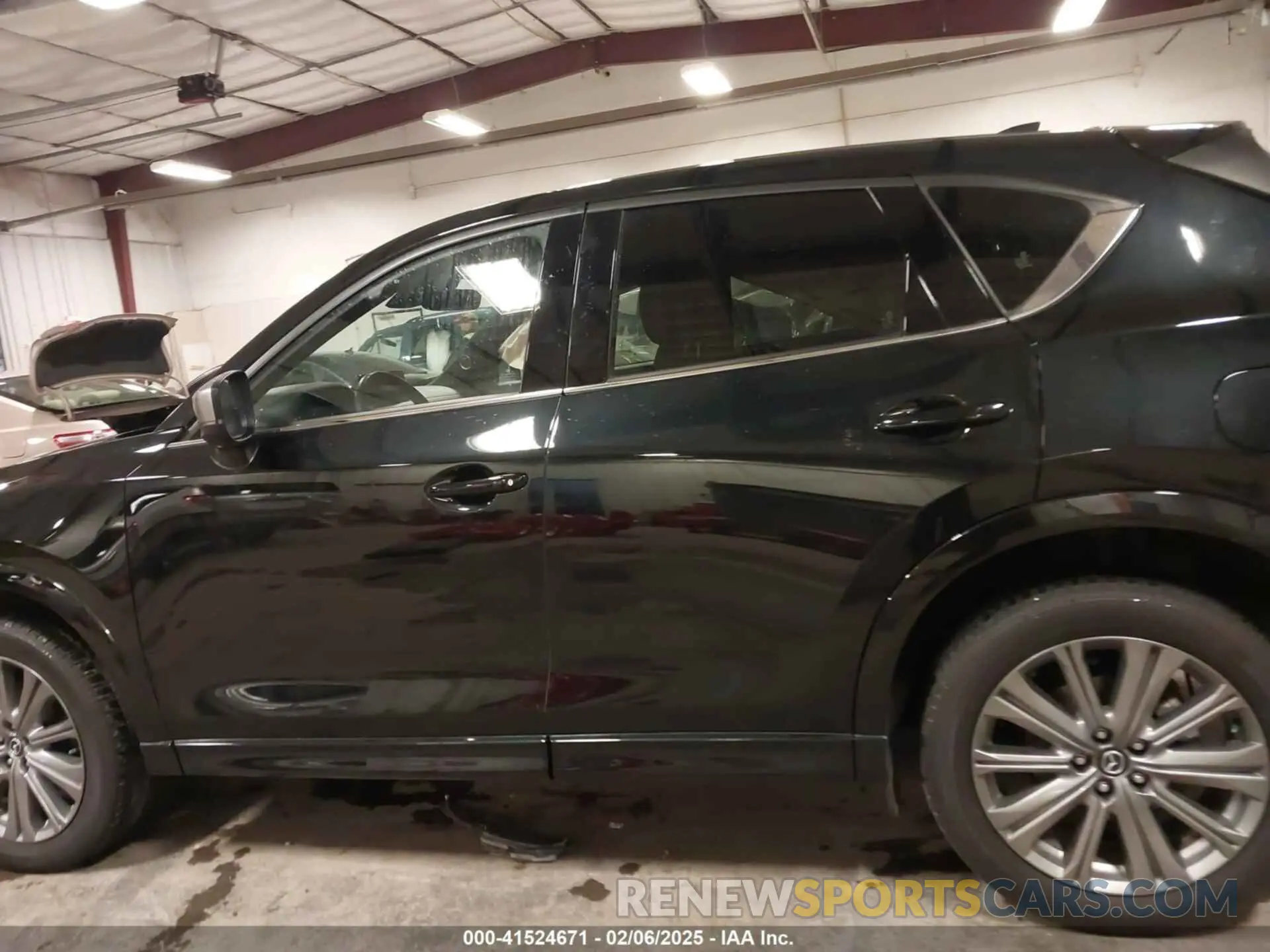 15 Фотография поврежденного автомобиля JM3KFBXY8R0372916 MAZDA CX-5 2024