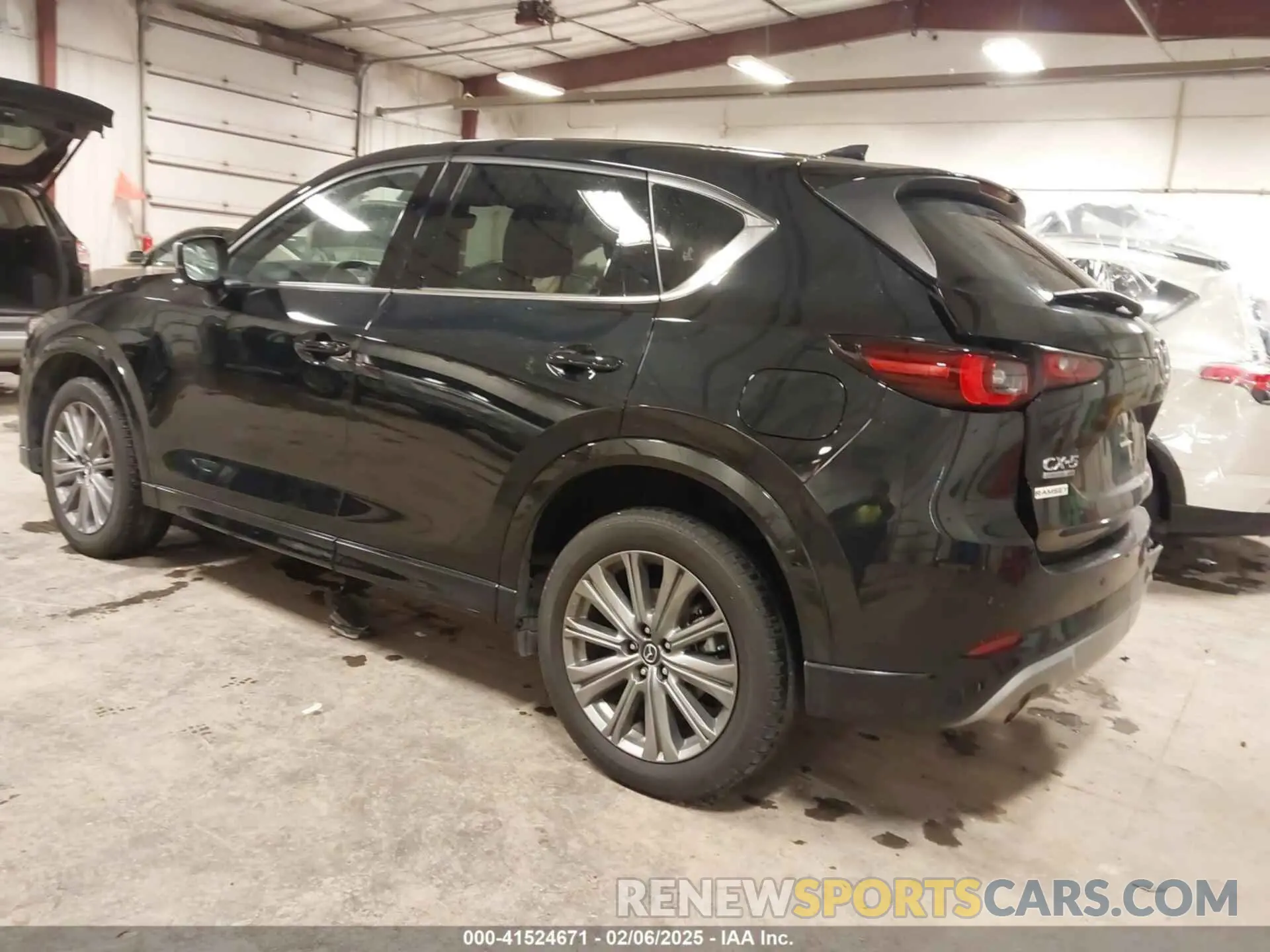 3 Фотография поврежденного автомобиля JM3KFBXY8R0372916 MAZDA CX-5 2024