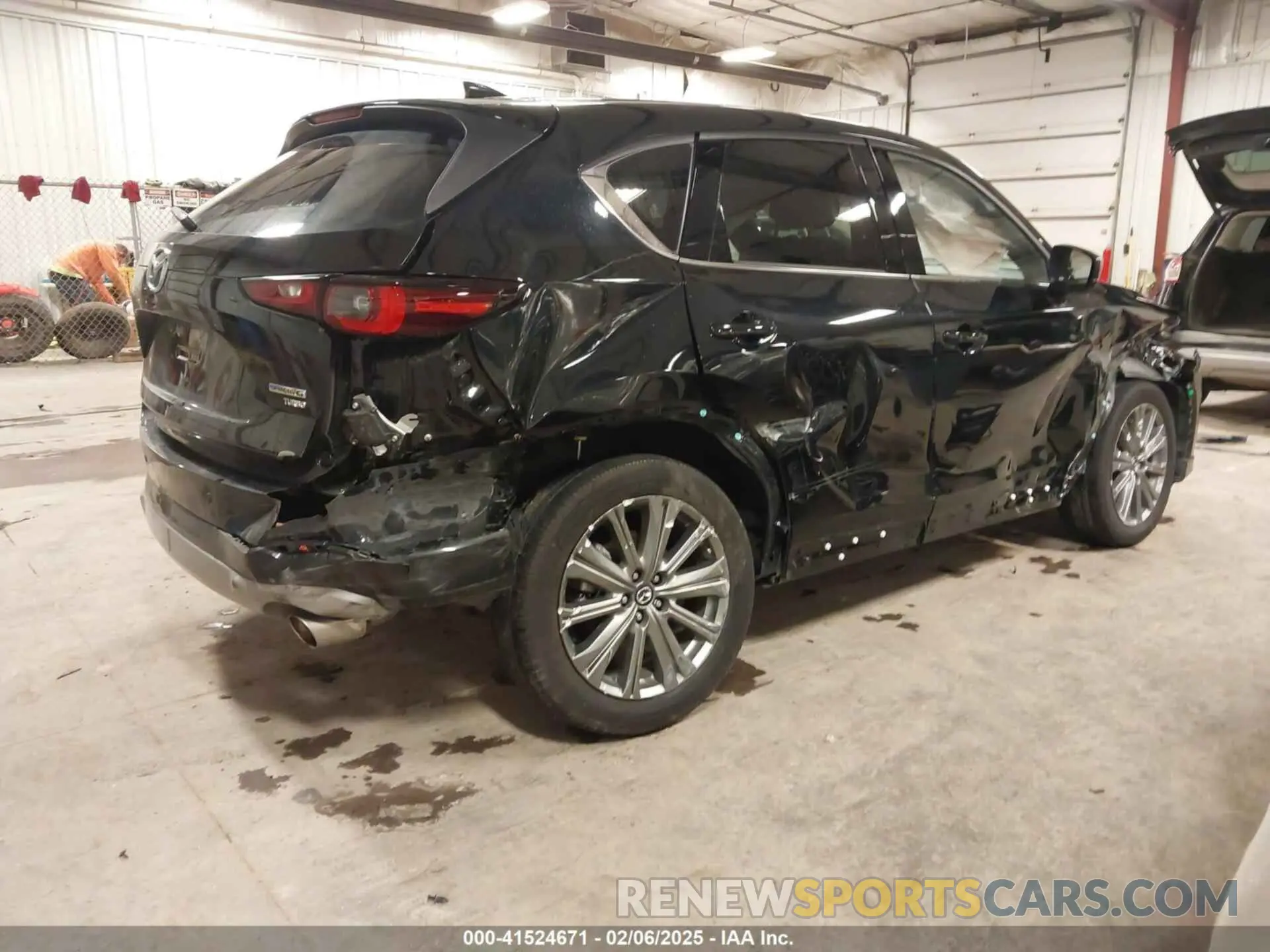 4 Фотография поврежденного автомобиля JM3KFBXY8R0372916 MAZDA CX-5 2024