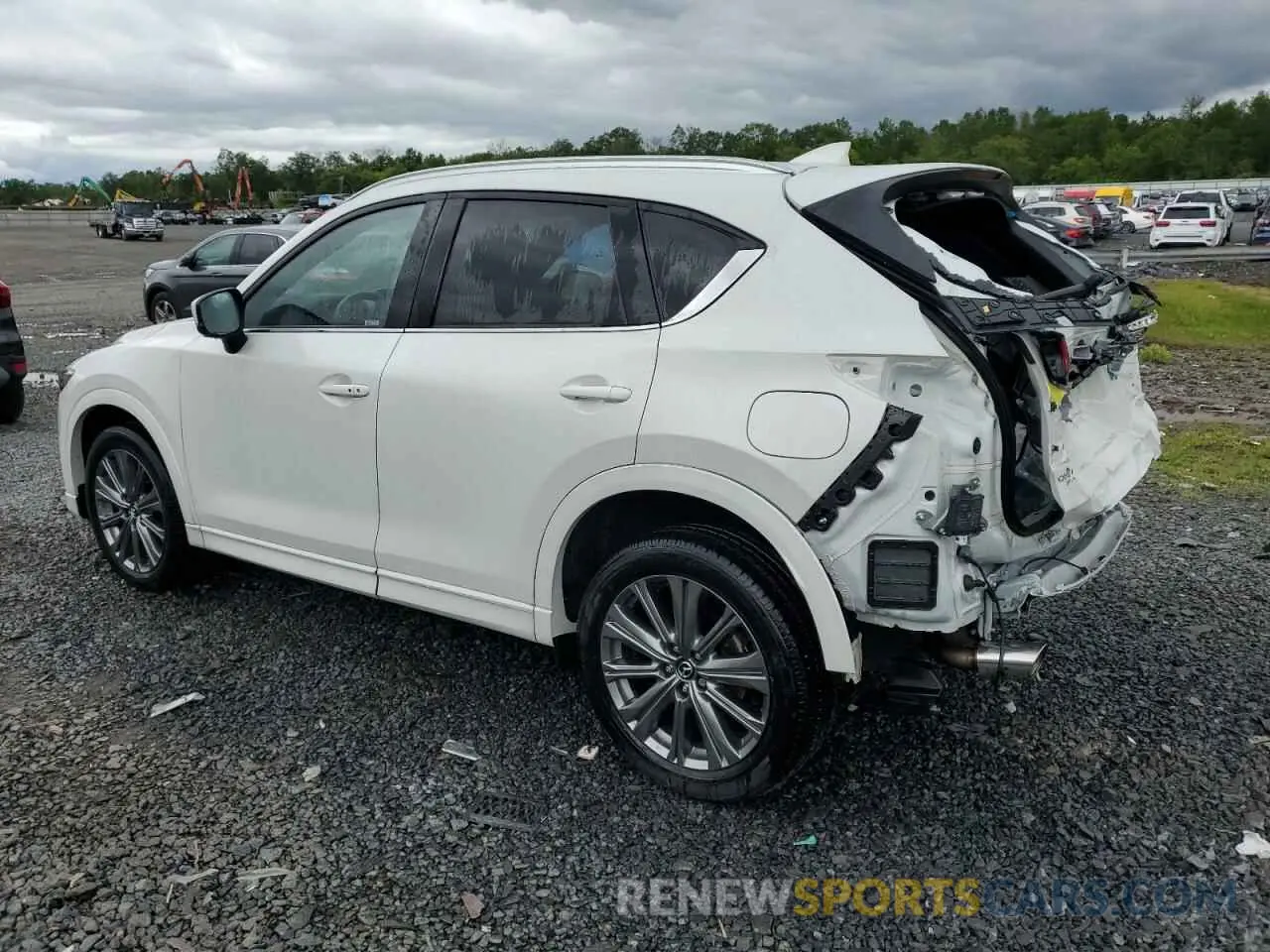 2 Фотография поврежденного автомобиля JM3KFBXYXR0437166 MAZDA CX-5 2024