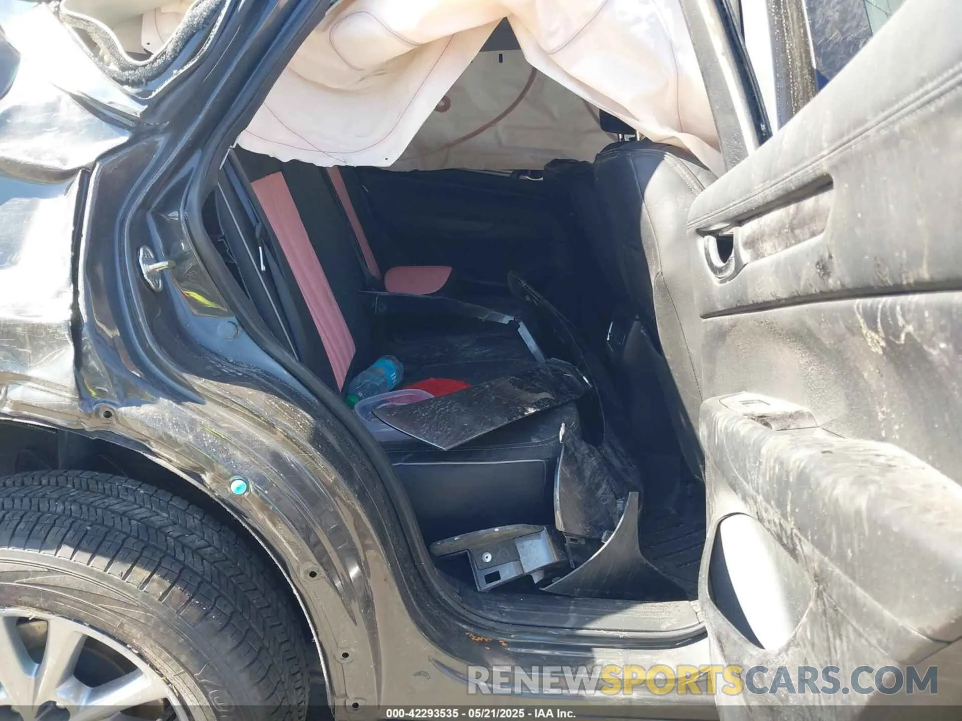 8 Photograph of a damaged car JM3KFBCL0S0628563 MAZDA CX-5 2025