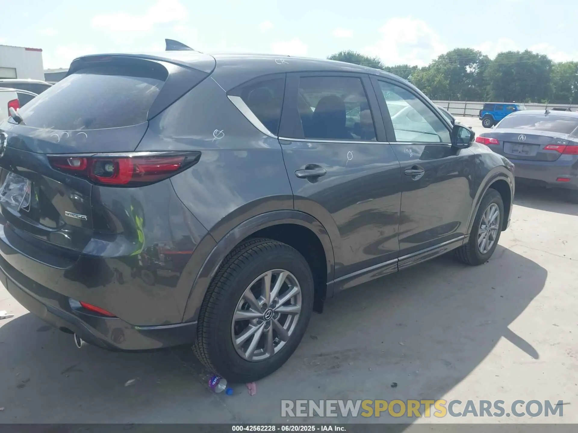 4 Photograph of a damaged car JM3KFBCL0S0649543 MAZDA CX-5 2025