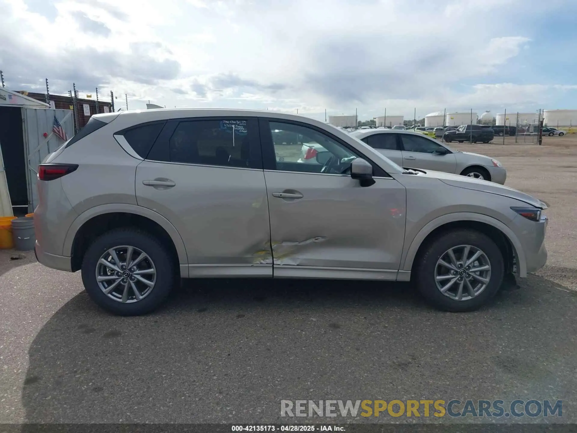 14 Photograph of a damaged car JM3KFBCL1S0601601 MAZDA CX-5 2025