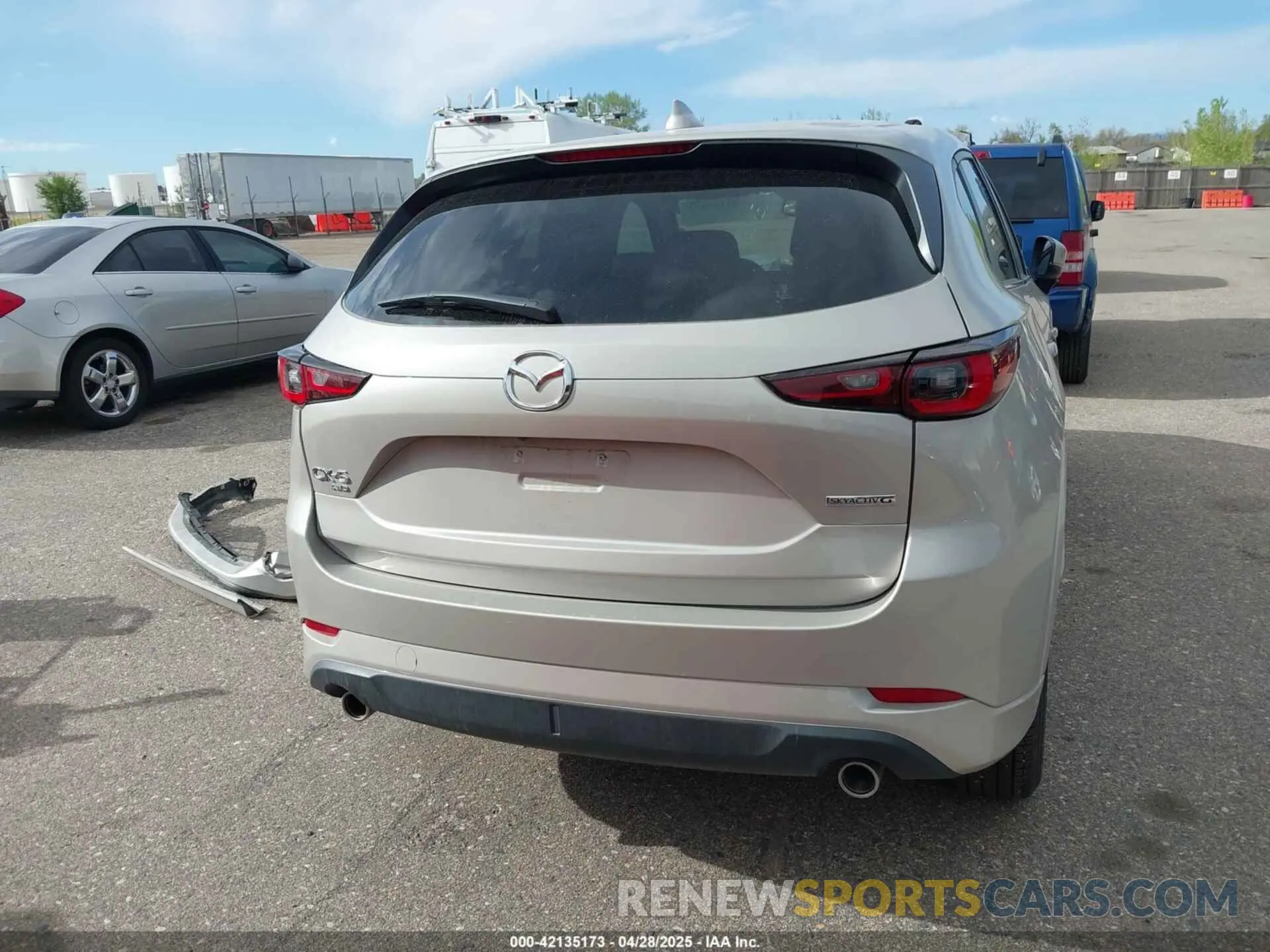 17 Photograph of a damaged car JM3KFBCL1S0601601 MAZDA CX-5 2025