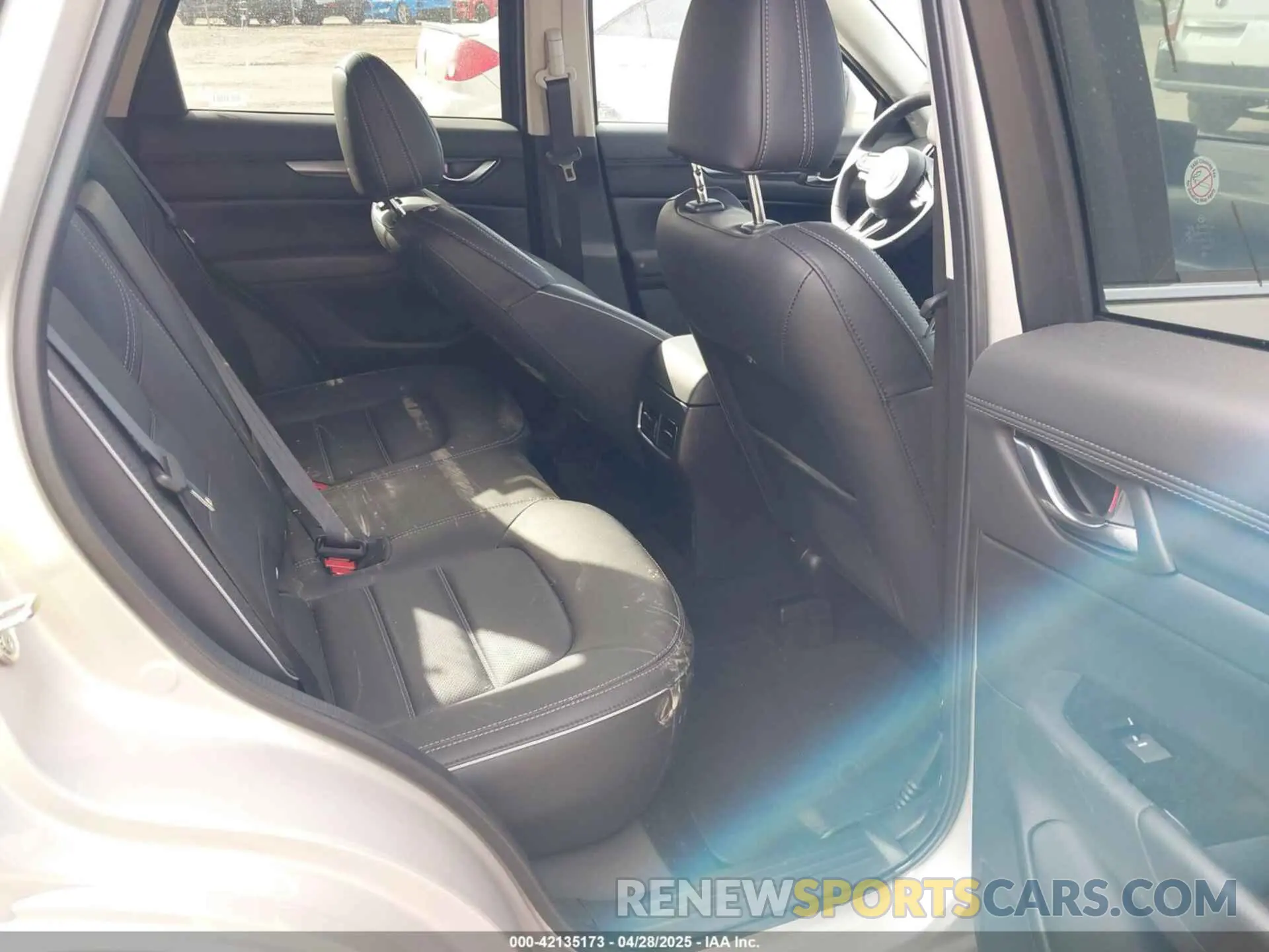 8 Photograph of a damaged car JM3KFBCL1S0601601 MAZDA CX-5 2025
