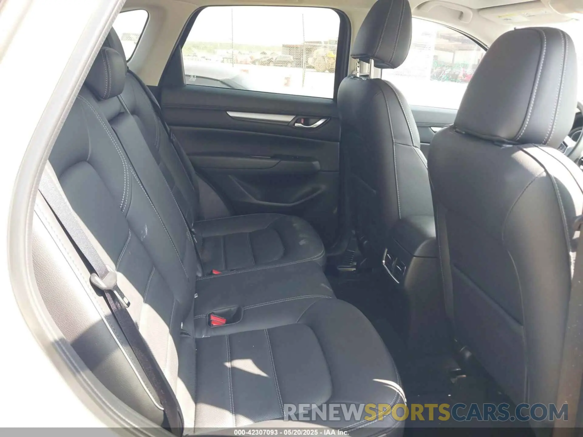 8 Photograph of a damaged car JM3KFBCL1S0620813 MAZDA CX-5 2025