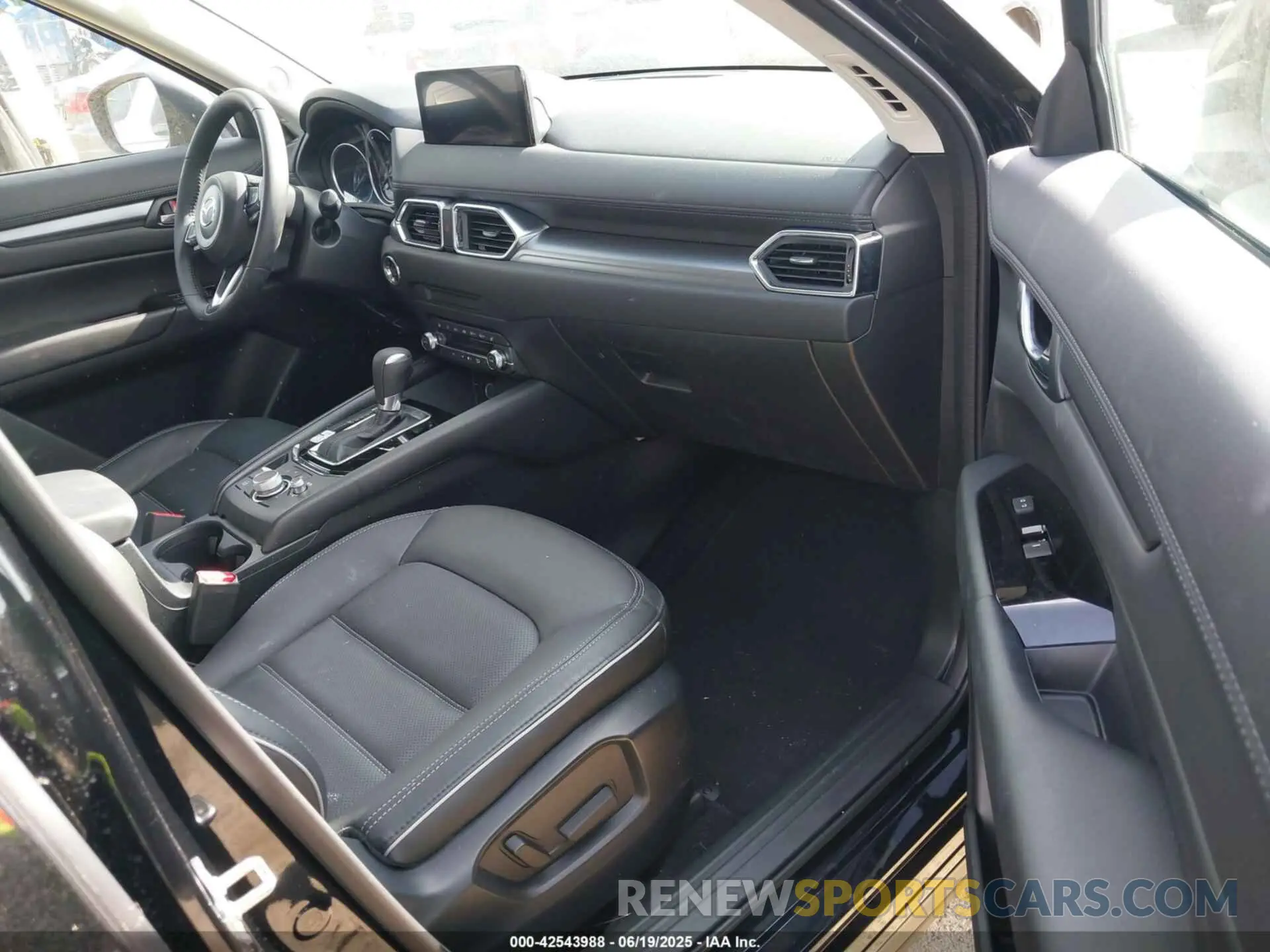 5 Photograph of a damaged car JM3KFBCL2S0589653 MAZDA CX-5 2025
