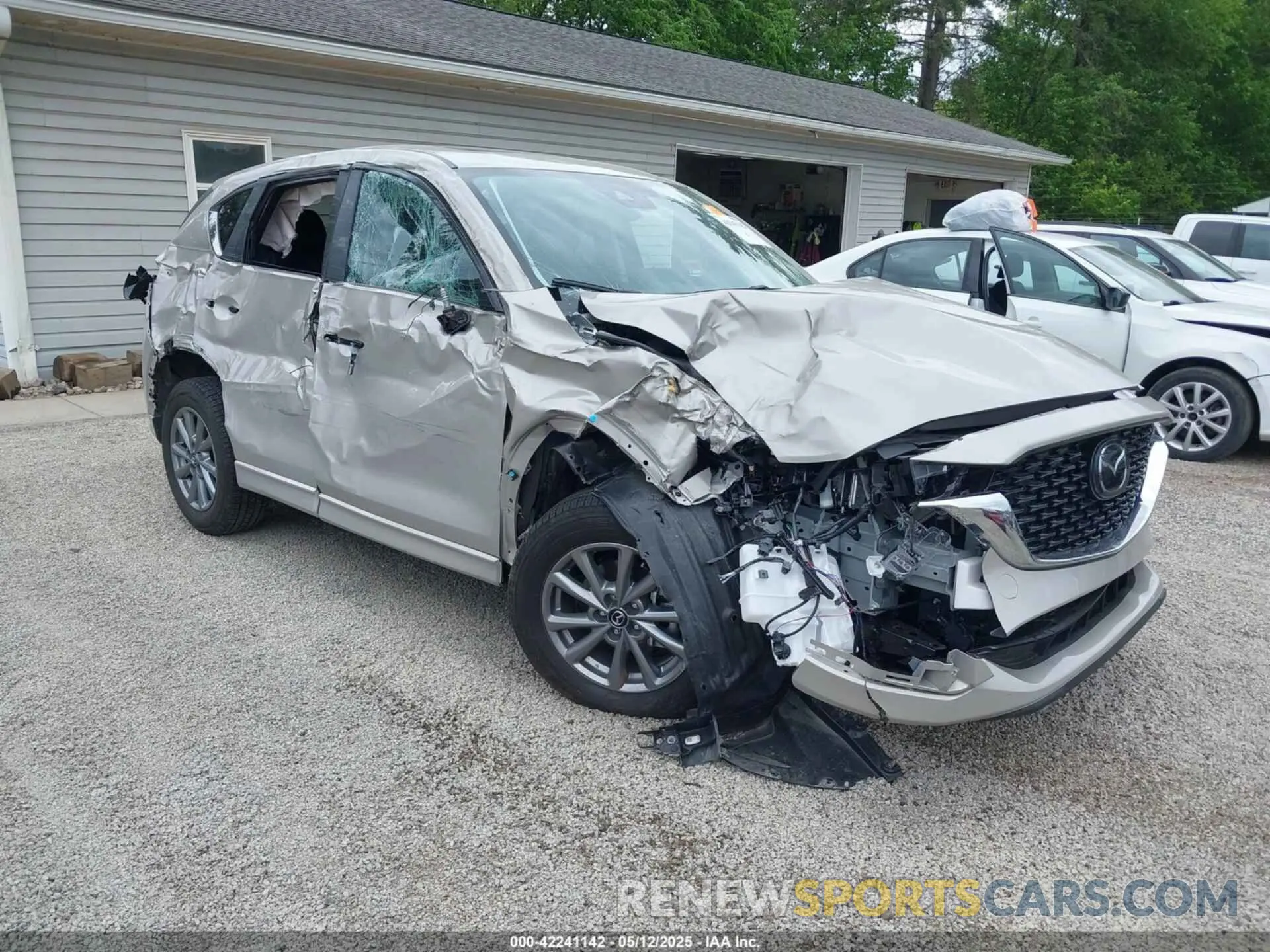 1 Photograph of a damaged car JM3KFBCL3S0546441 MAZDA CX-5 2025