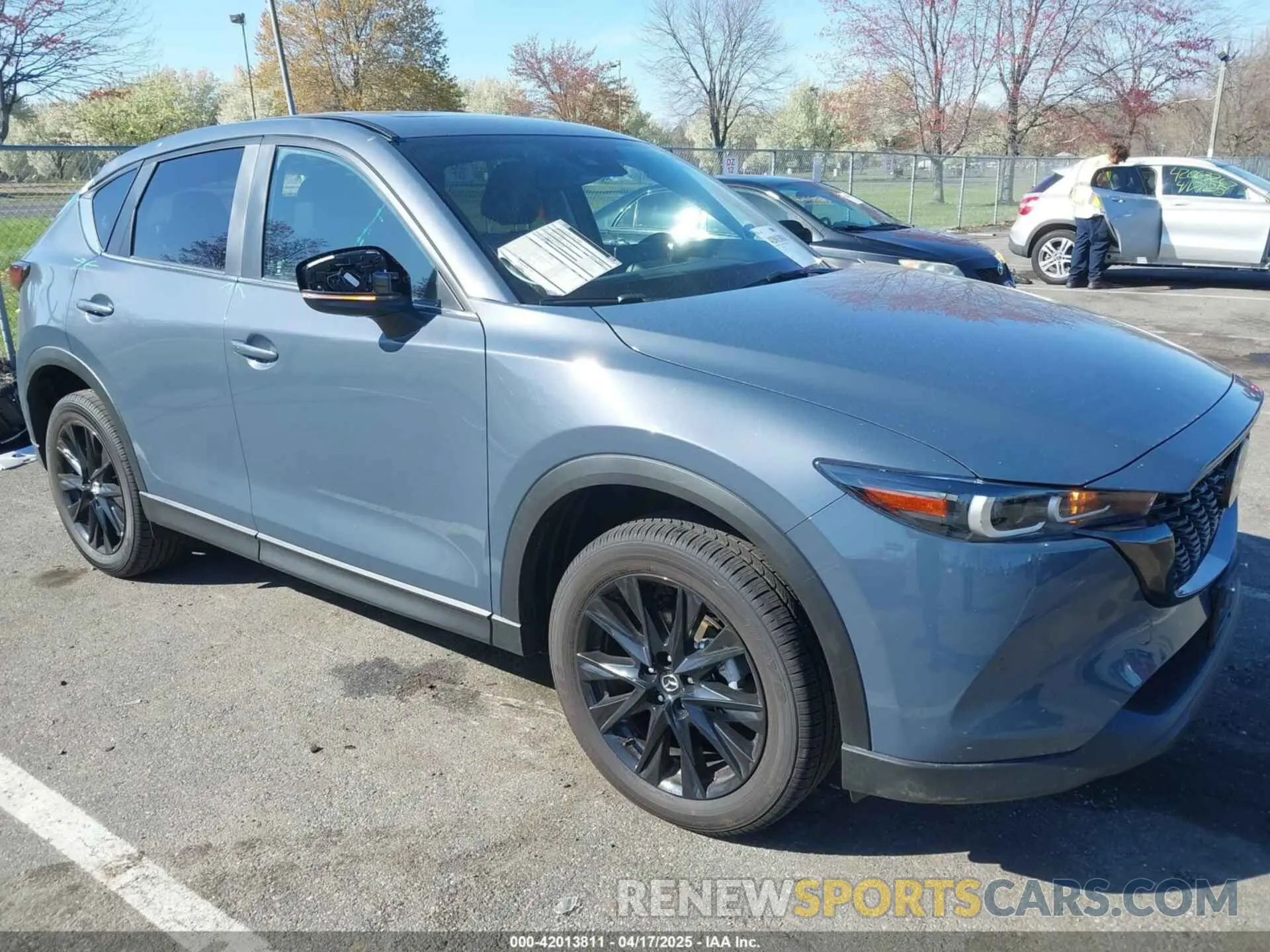 1 Фотография поврежденного автомобиля JM3KFBCM9S0558117 MAZDA CX-5 2025