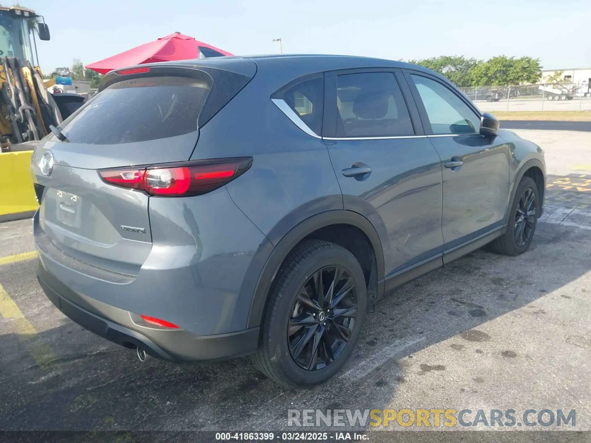 4 Photograph of a damaged car JM3KFBCMXS0556652 MAZDA CX-5 2025