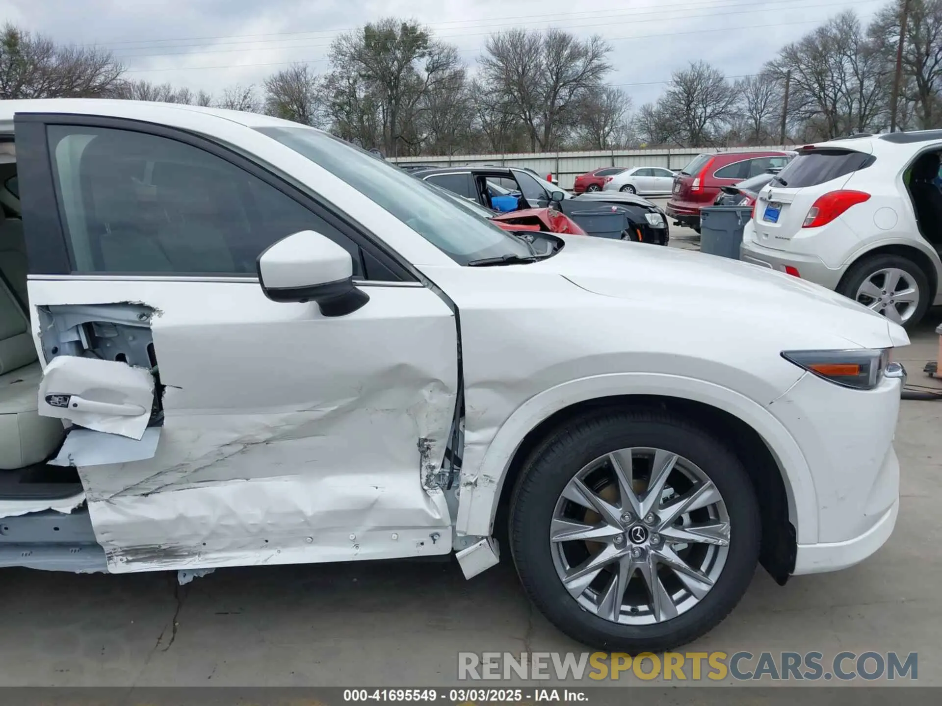 17 Фотография поврежденного автомобиля JM3KFBEM9S0549107 MAZDA CX-5 2025