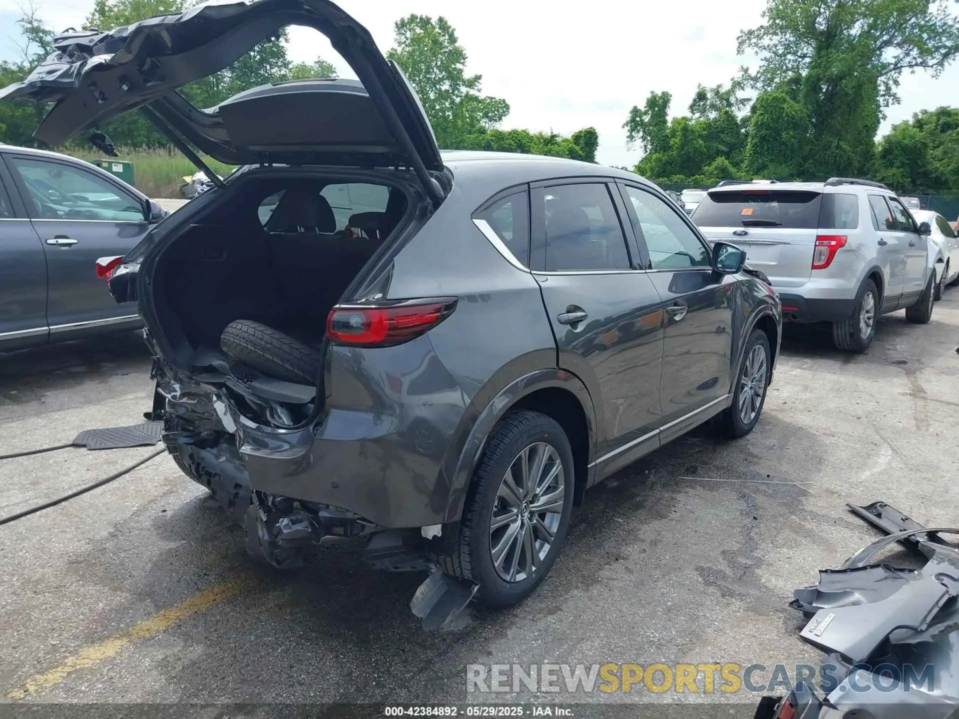 4 Фотография поврежденного автомобиля JM3KFBXY6S0571923 MAZDA CX-5 2025