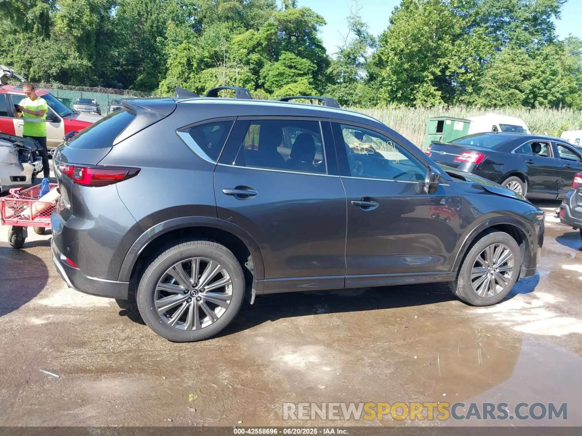 13 Photograph of a damaged car JM3KFBXY9S0573715 MAZDA CX-5 2025