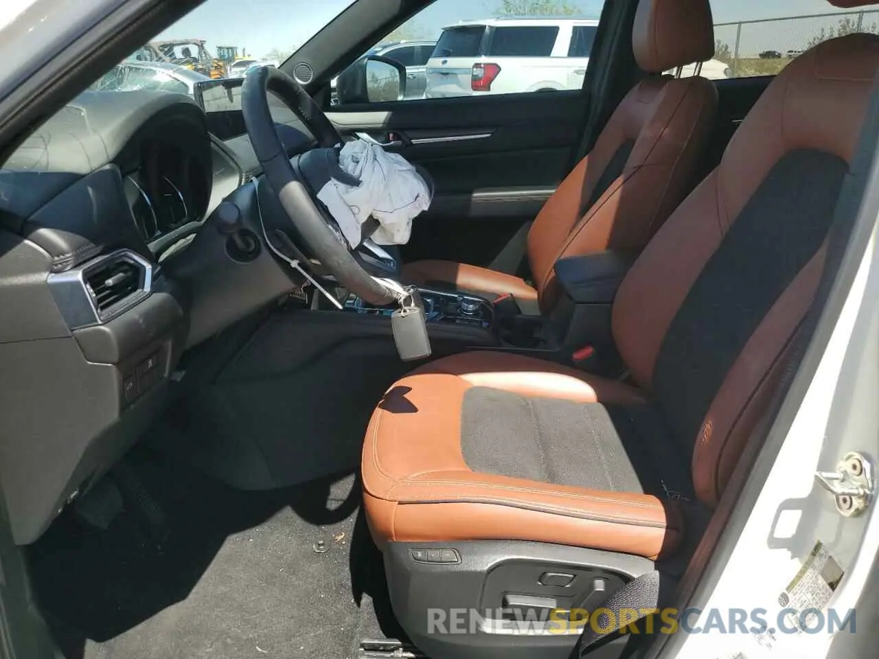 7 Фотография поврежденного автомобиля JM3KFBAY3R0503484 MAZDA CX-5 CARBO 2024