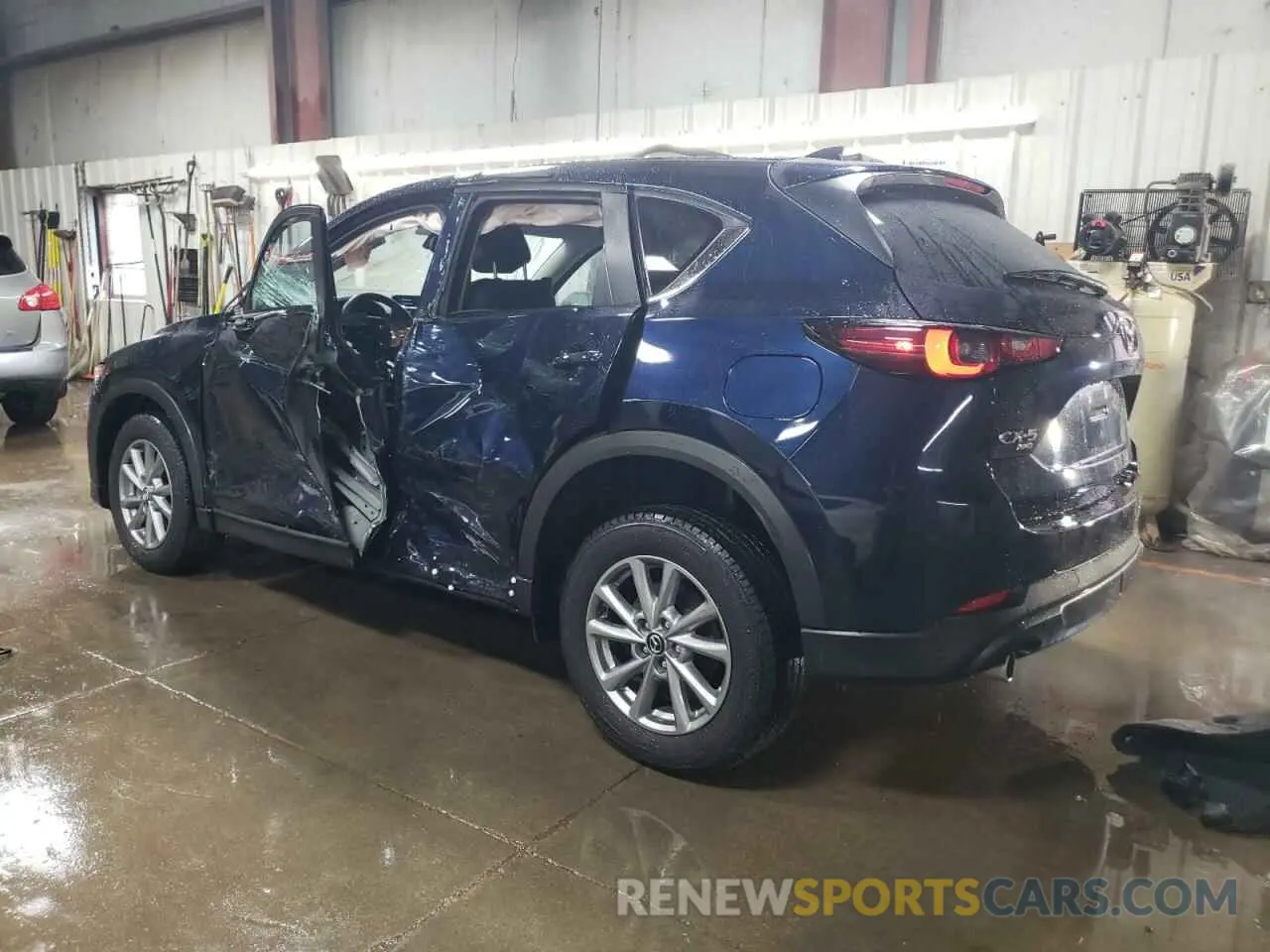 2 Фотография поврежденного автомобиля JM3KFBCM9P0132614 MAZDA CX-5 PREFE 2023