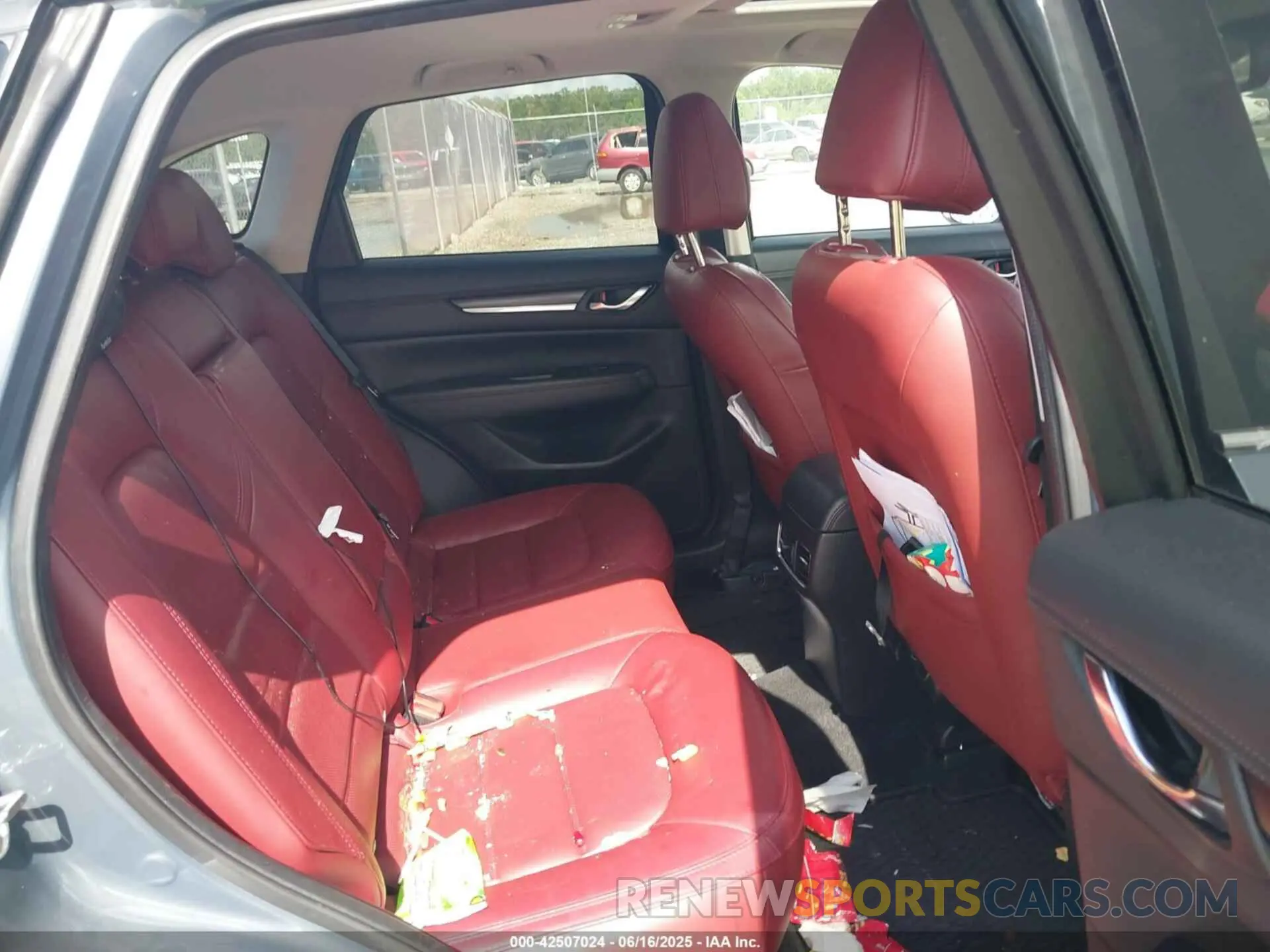 8 Фотография поврежденного автомобиля JM3KSBCM4N0532335 MAZDA CX-5 PREFERRED 2022