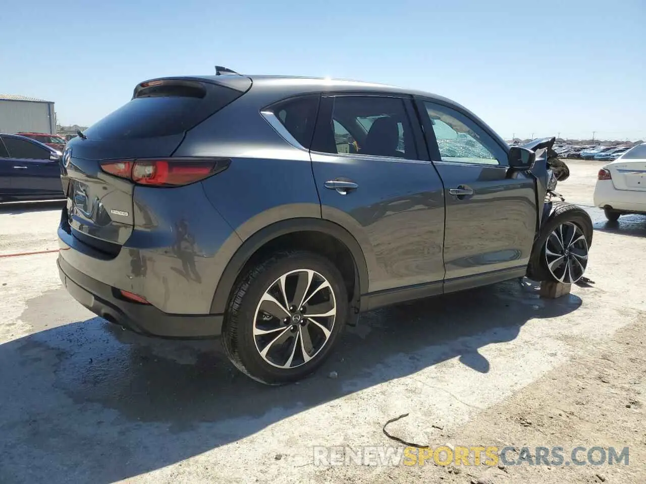 3 Фотография поврежденного автомобиля JM3KFBEM9N0526771 MAZDA CX-5 PREMI 2022