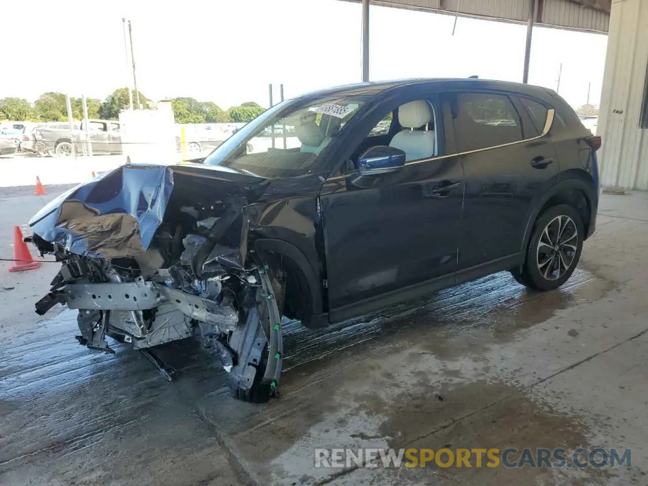 1 Фотография поврежденного автомобиля JM3KFBDM6P0261800 MAZDA CX-5 PREMI 2023