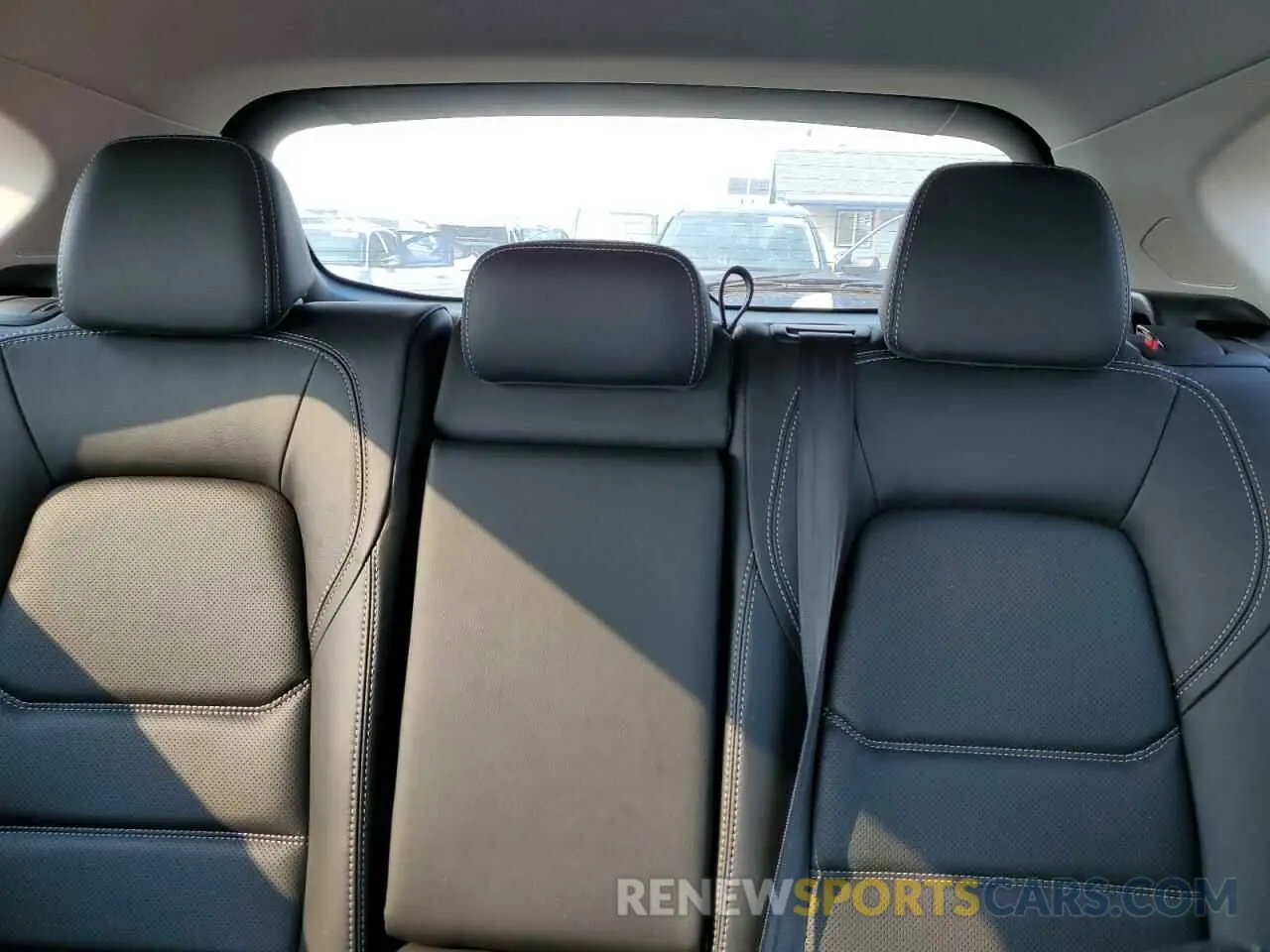 10 Фотография поврежденного автомобиля JM3KFBEM6R0372929 MAZDA CX-5 PREMI 2024