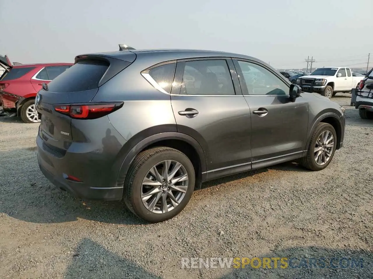 3 Фотография поврежденного автомобиля JM3KFBEM6R0372929 MAZDA CX-5 PREMI 2024