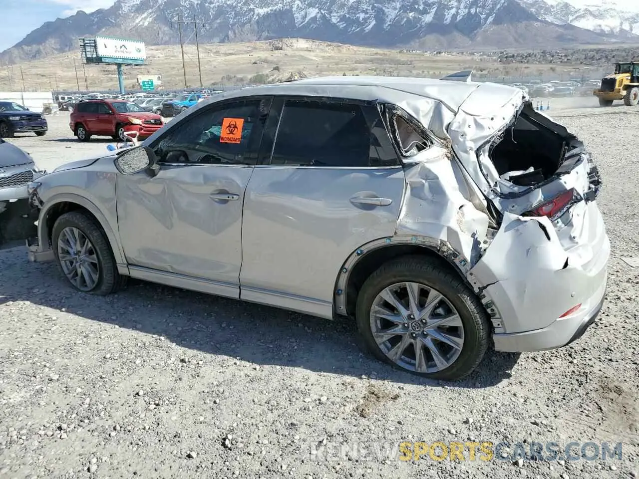 2 Фотография поврежденного автомобиля JM3KFBEM2S0557002 MAZDA CX-5 PREMI 2025