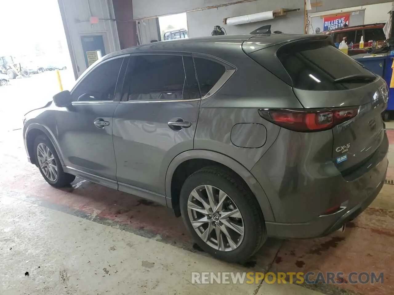 2 Фотография поврежденного автомобиля JM3KFBEM6S0550117 MAZDA CX-5 PREMI 2025